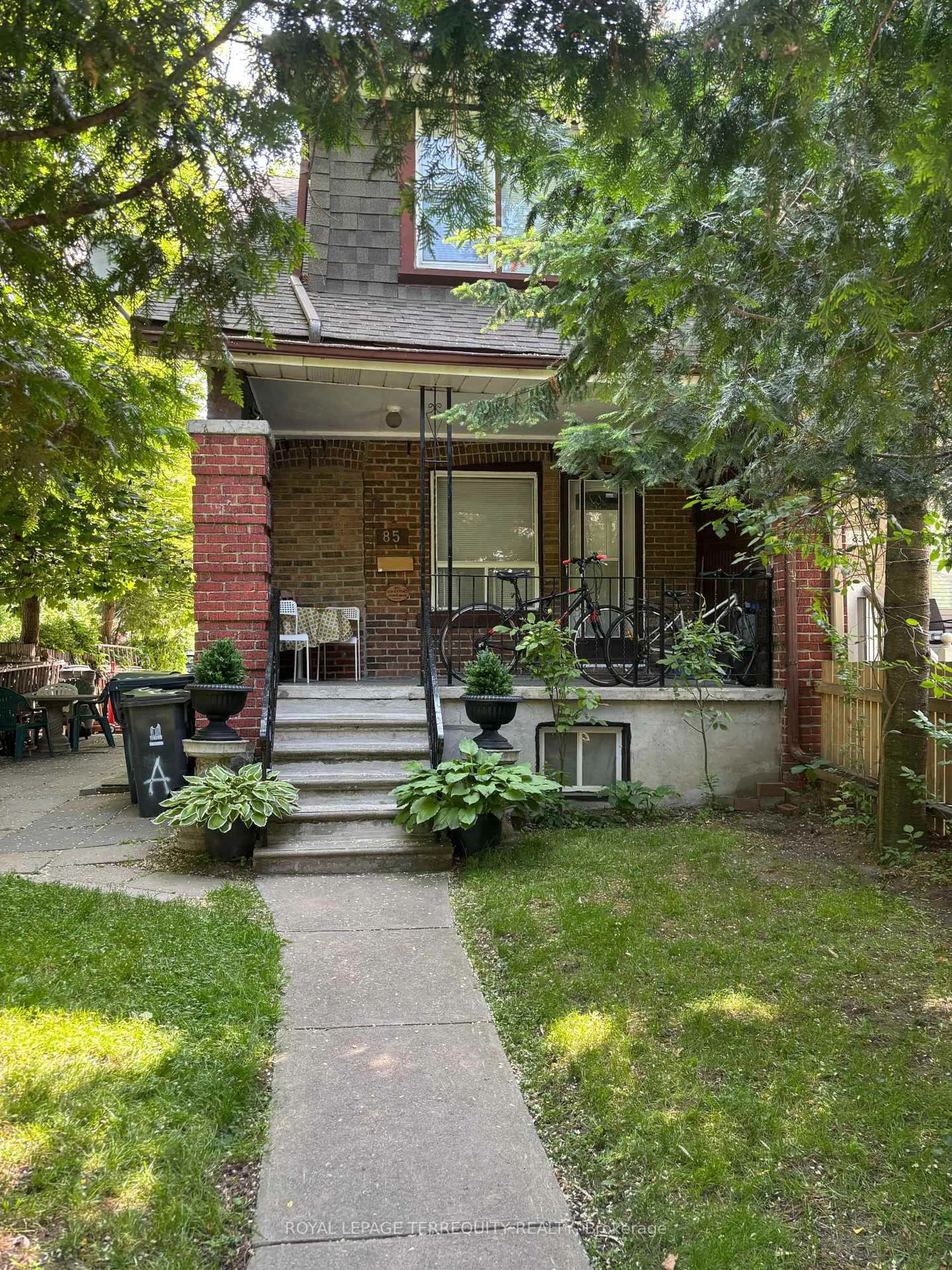 Home with brick exterior material, street for 85 Linsmore Cres, Toronto Ontario M4J 4K2