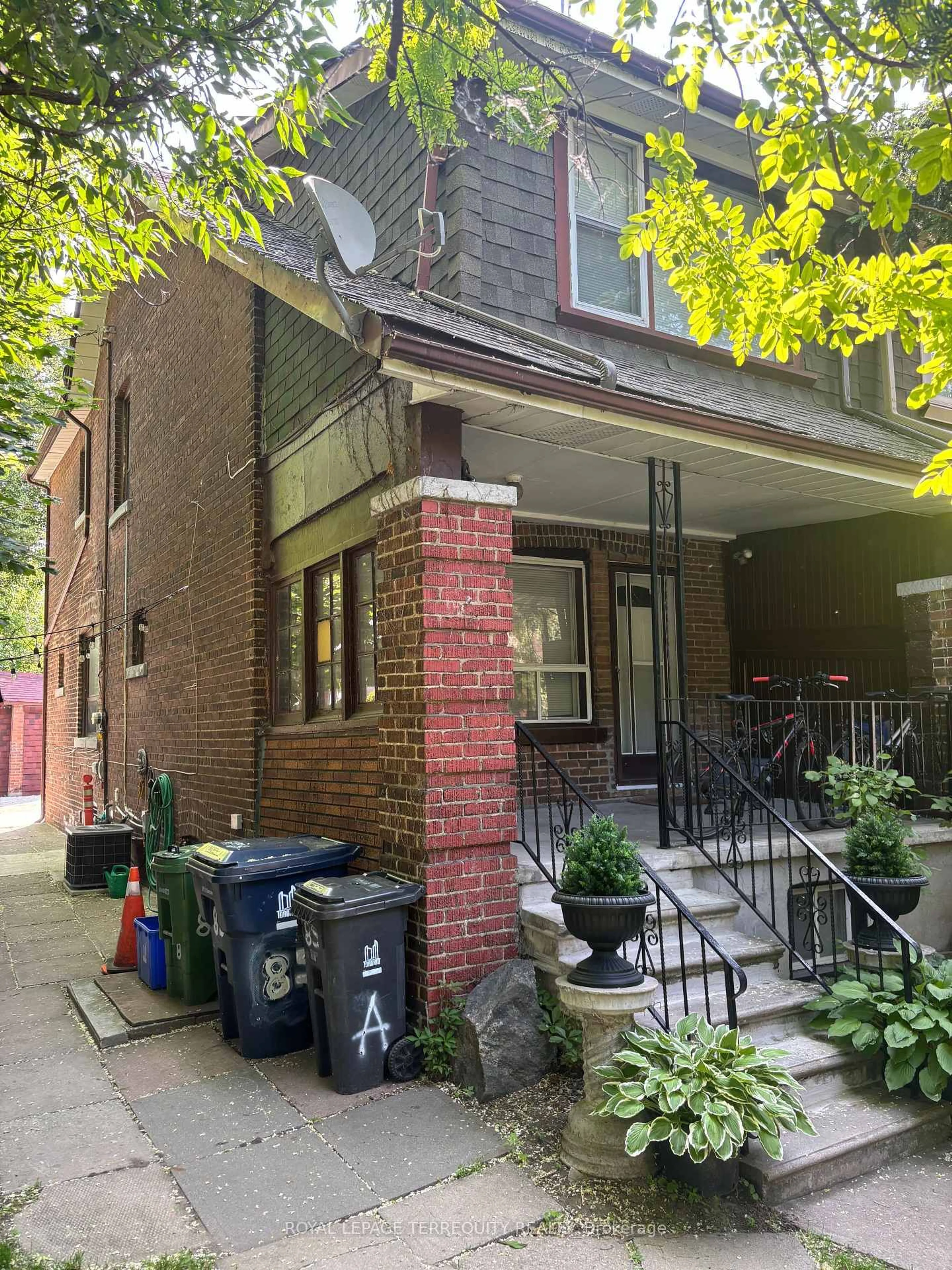 Home with brick exterior material, street for 85 Linsmore Cres, Toronto Ontario M4J 4K2