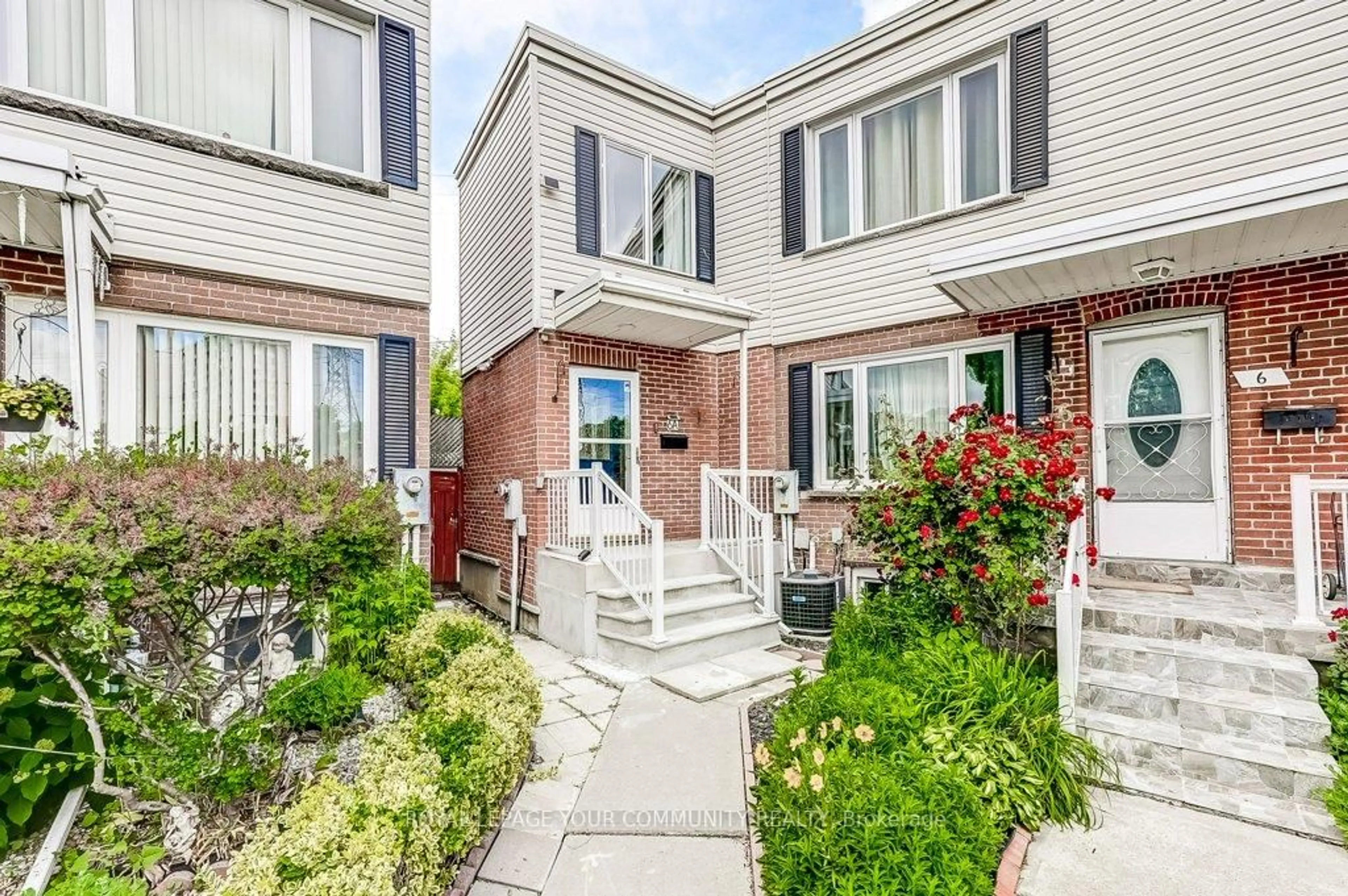 Home with brick exterior material, street for 740 Kennedy Rd #6A, Toronto Ontario M1K 2C5