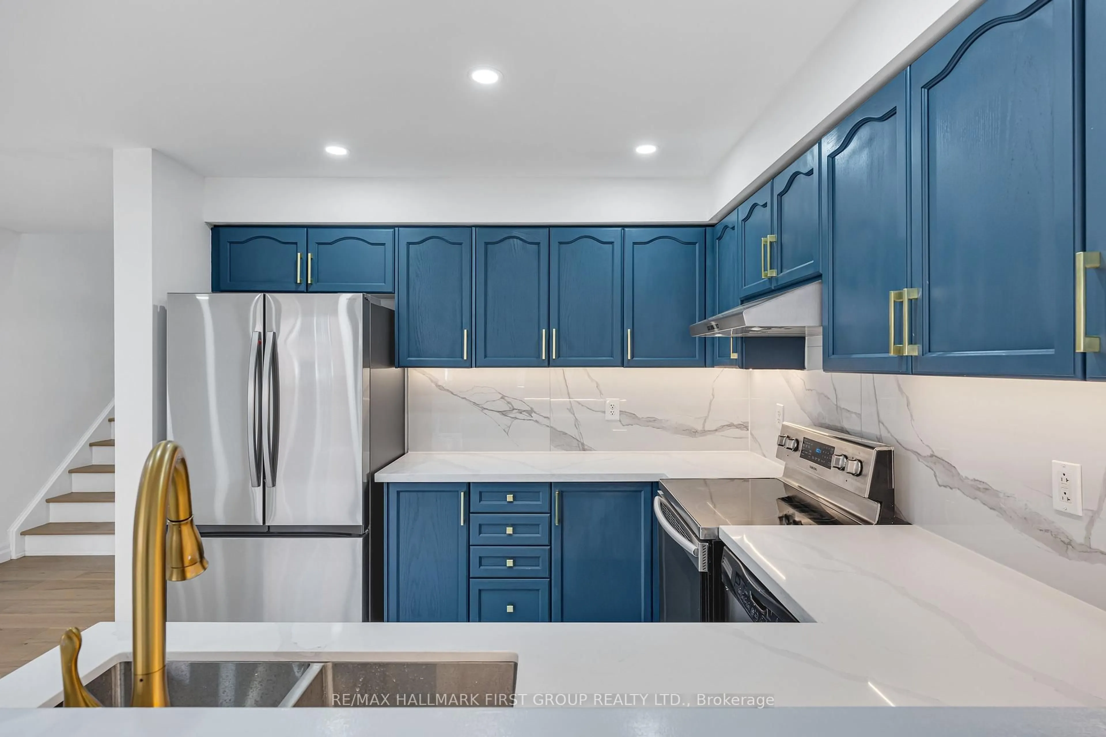 Open concept kitchen, ceramic/tile floor for 5 Goulden Cres, Toronto Ontario M1L 0A8
