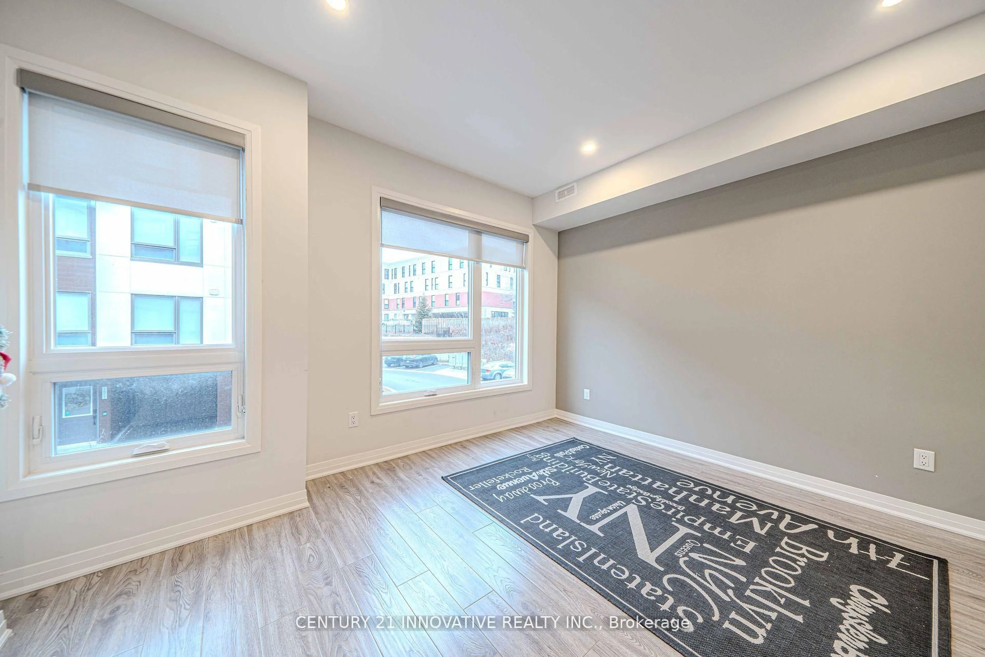 A pic of a room for 1674 Pleasure Valley Path, Oshawa Ontario L1G 4X8