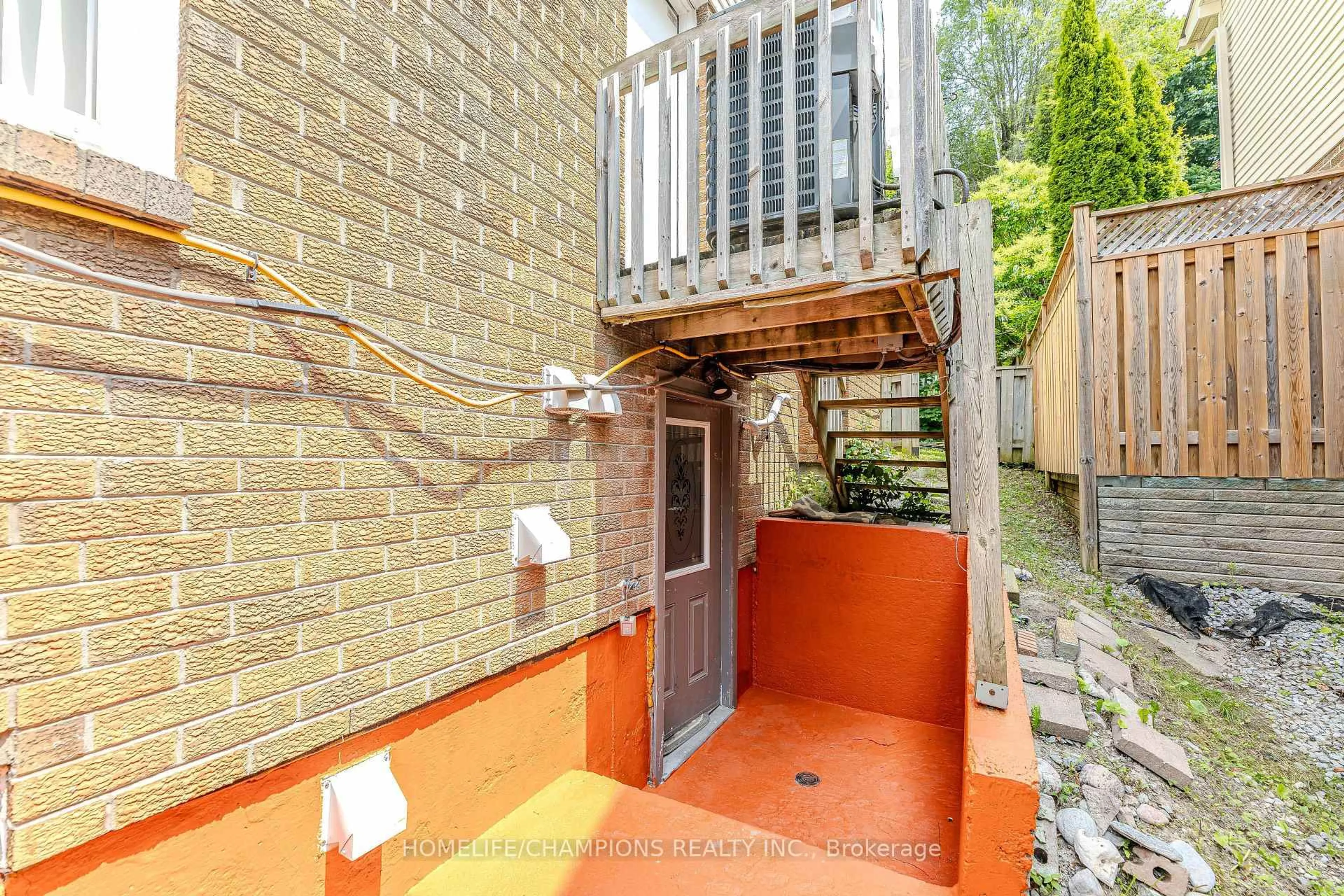 Patio, street for 41 Broadbridge Dr, Toronto Ontario M1C 3K5