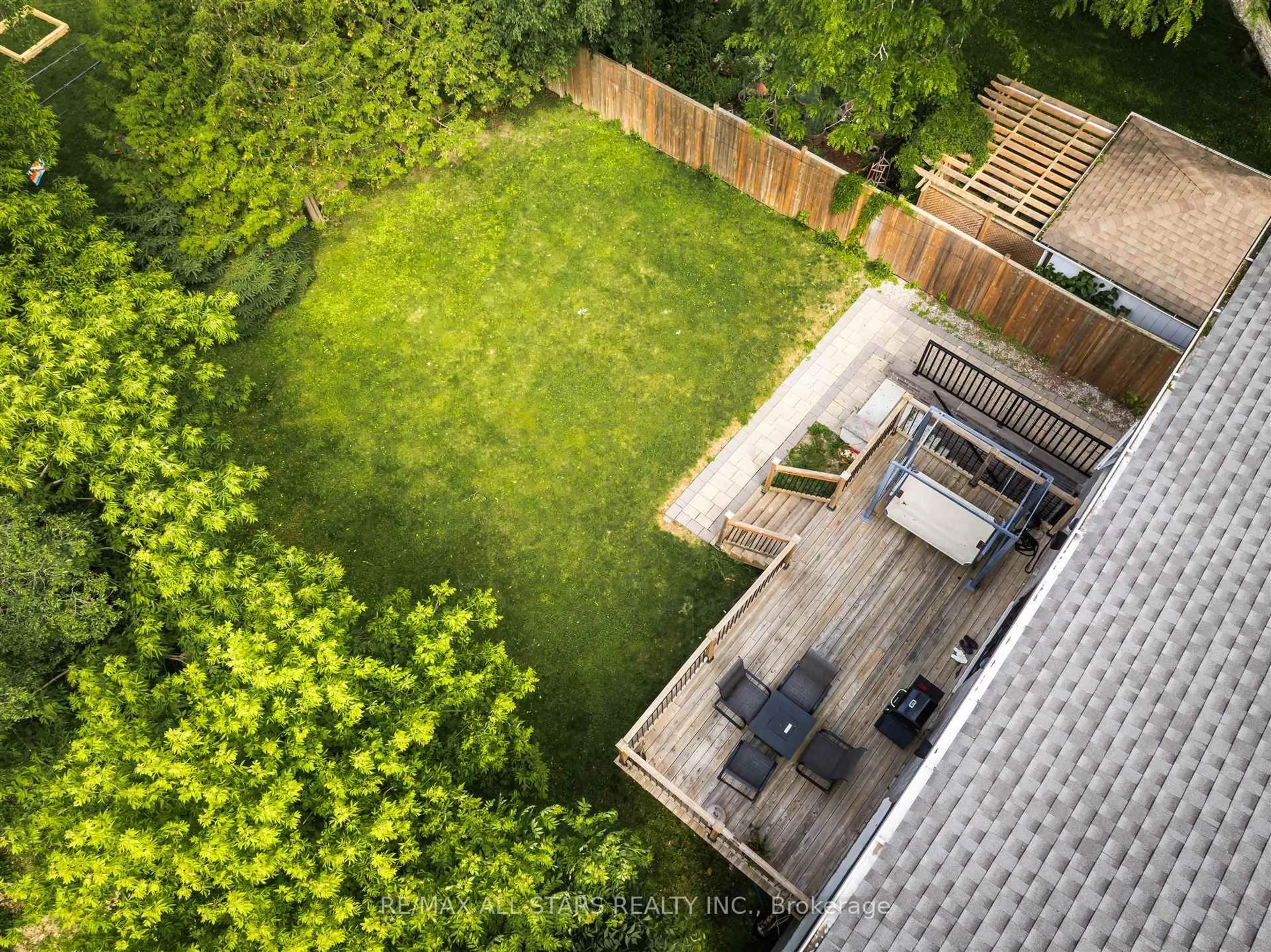 A pic from outside/outdoor area/front of a property/back of a property/a pic from drone, forest/trees view for 50 Eastville Ave, Toronto Ontario M1M 2N7