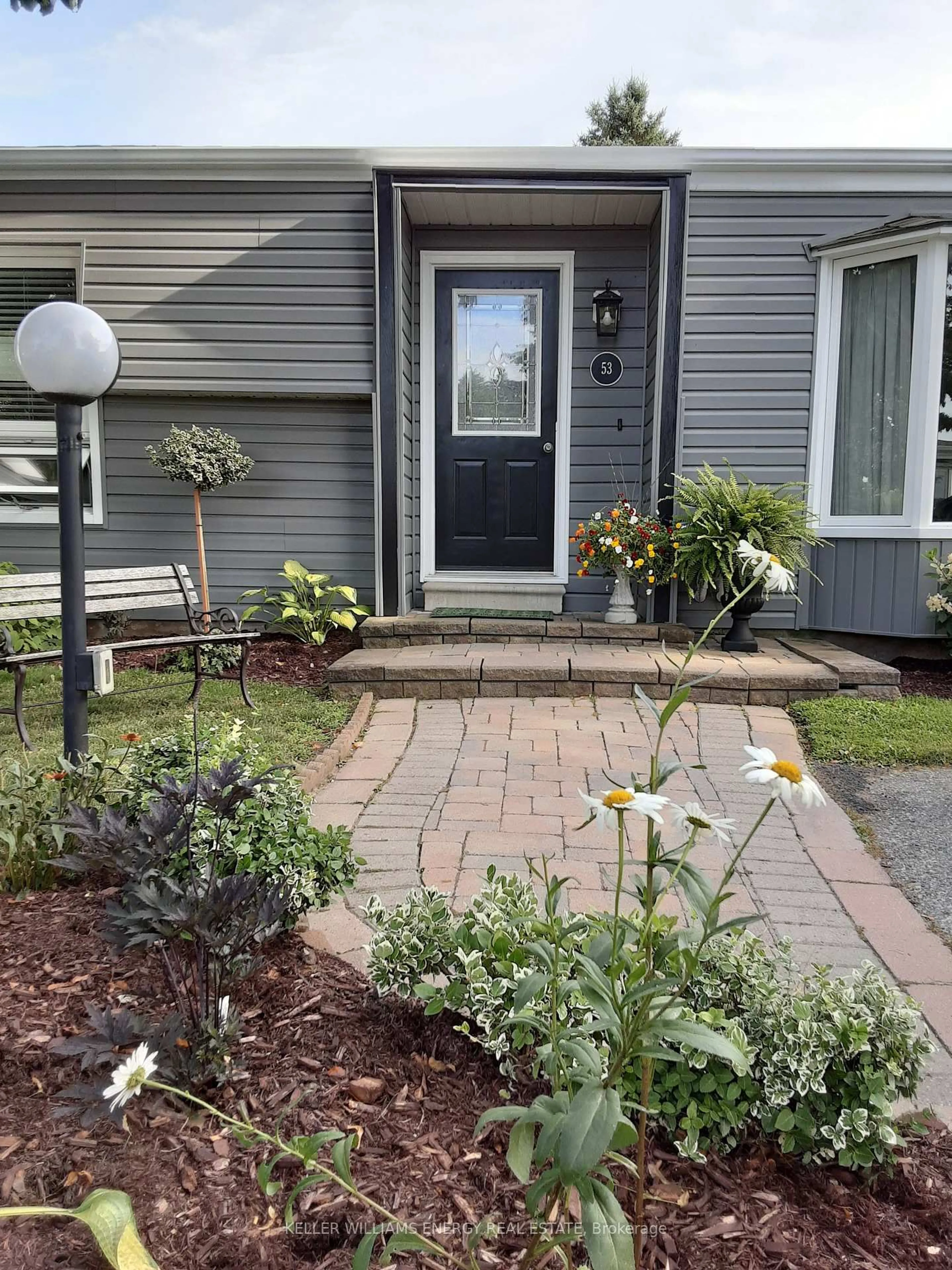 Unknown for 53 The Cove Rd, Clarington Ontario L1B 1A9