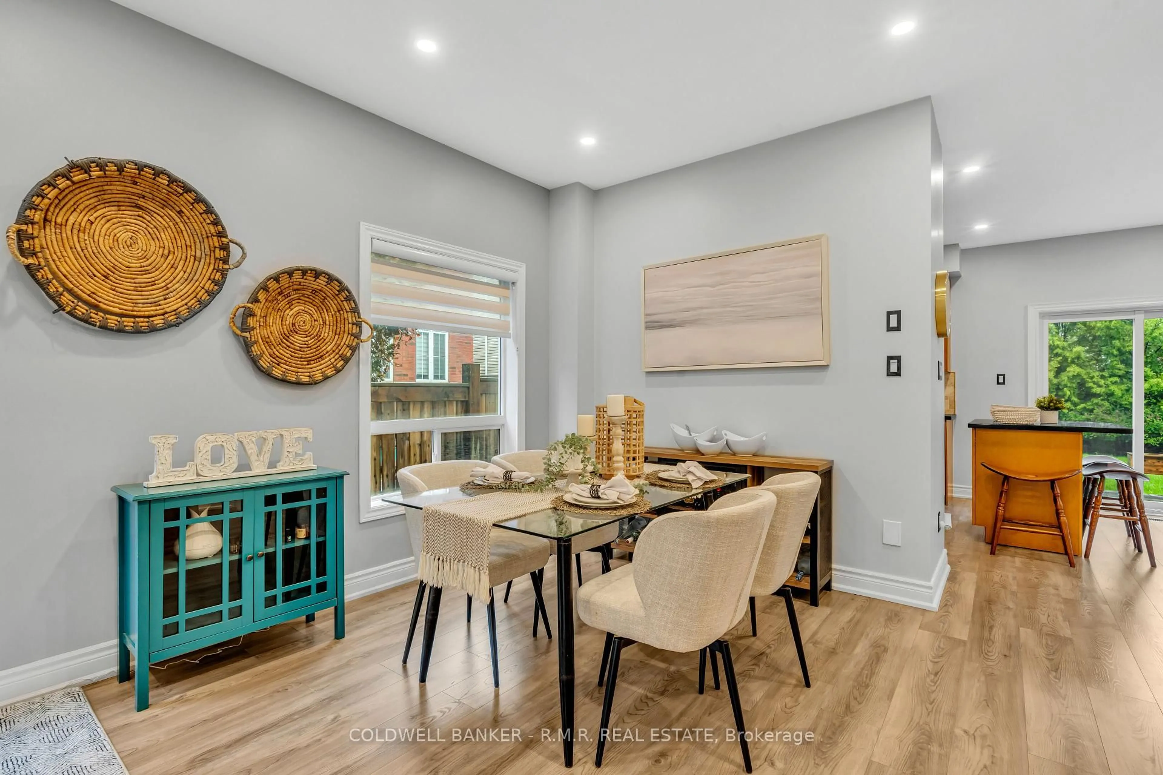 Dining room, unknown for 82 Vipond Rd, Whitby Ontario L1M 2P2