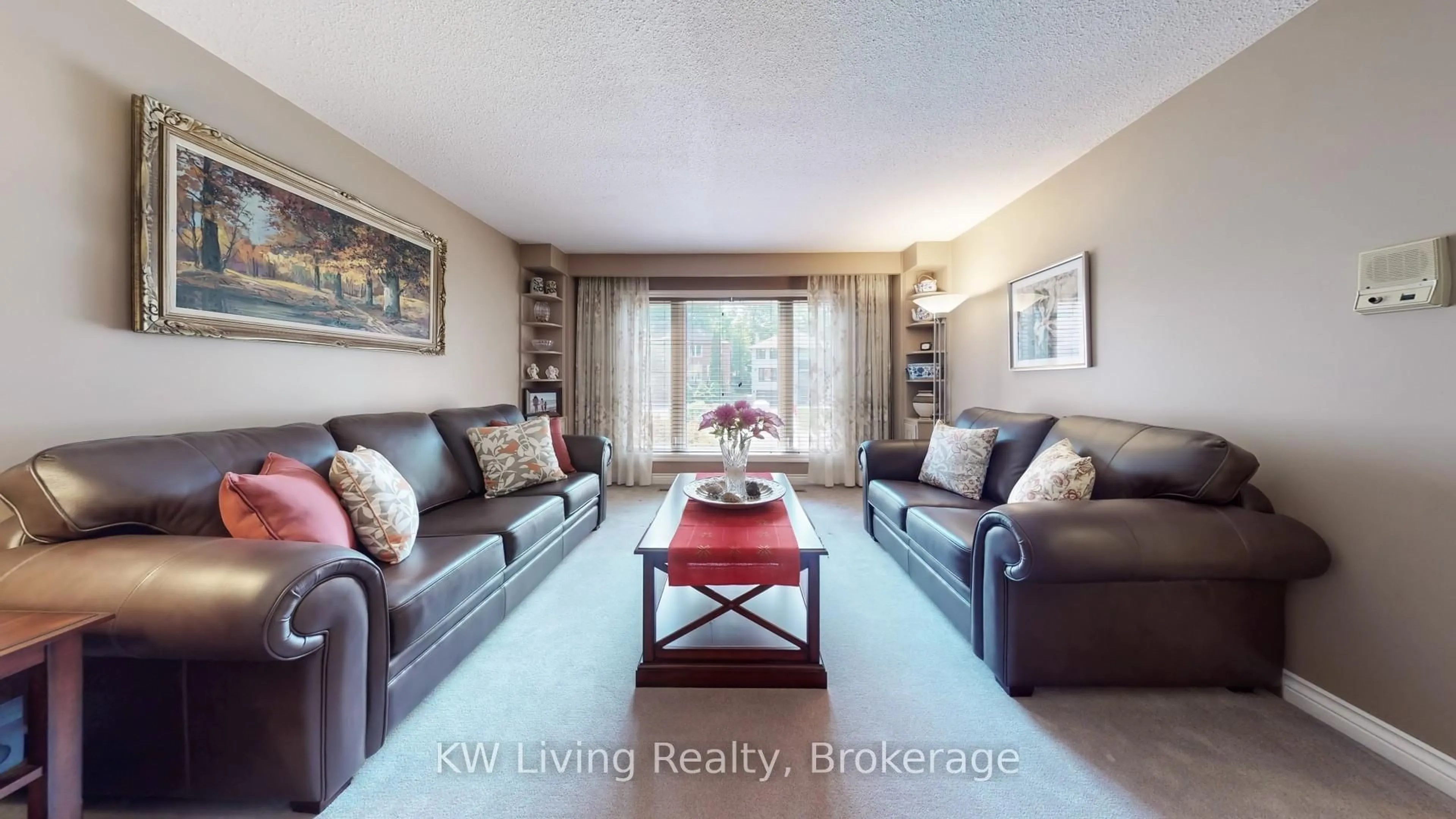 Living room with furniture, wood/laminate floor for 17 Woodvale Cres, Toronto Ontario M4C 5N4