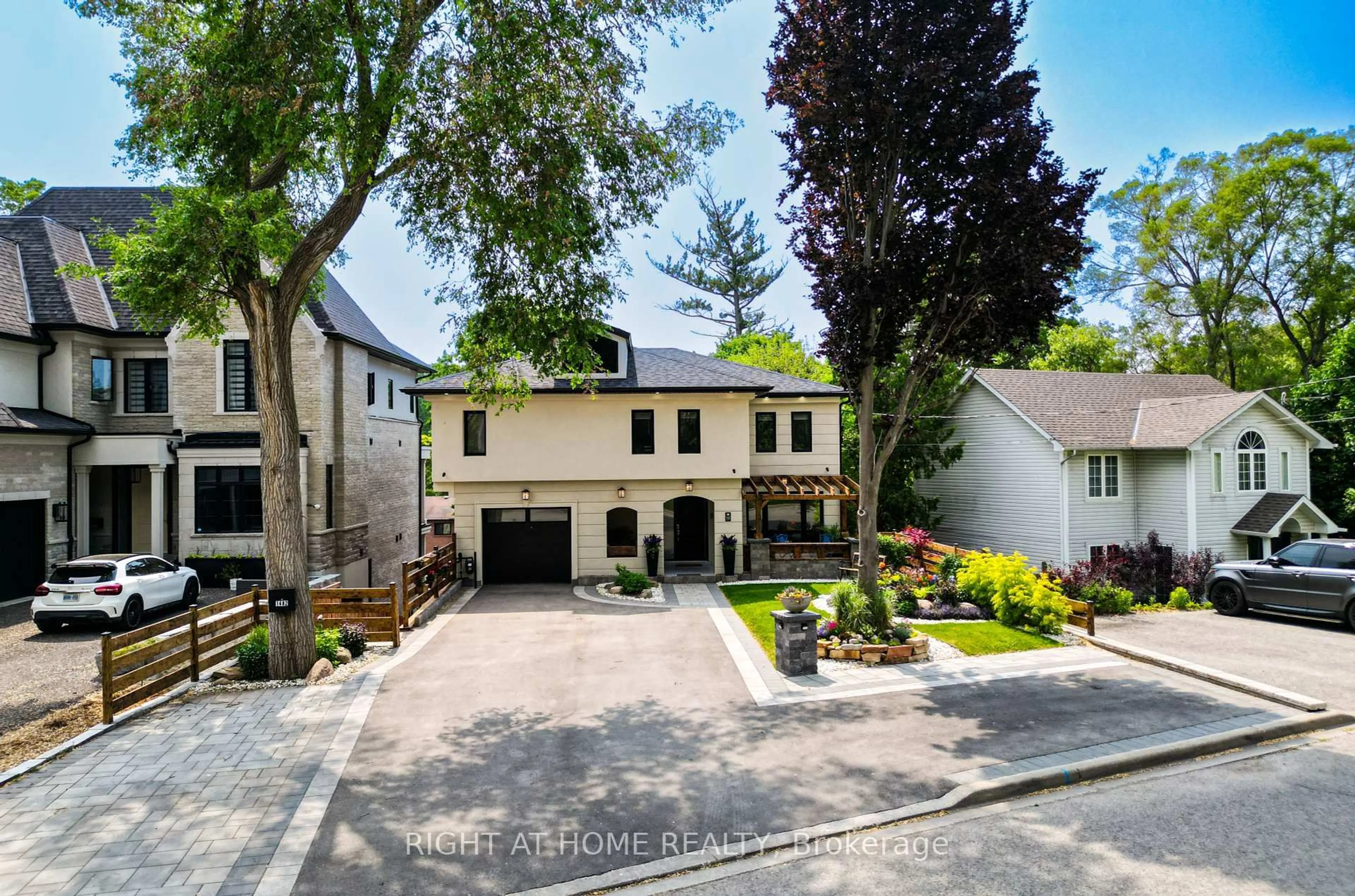 A pic from outside/outdoor area/front of a property/back of a property/a pic from drone, street for 1482 Old Forest Rd, Pickering Ontario L1V 1N9