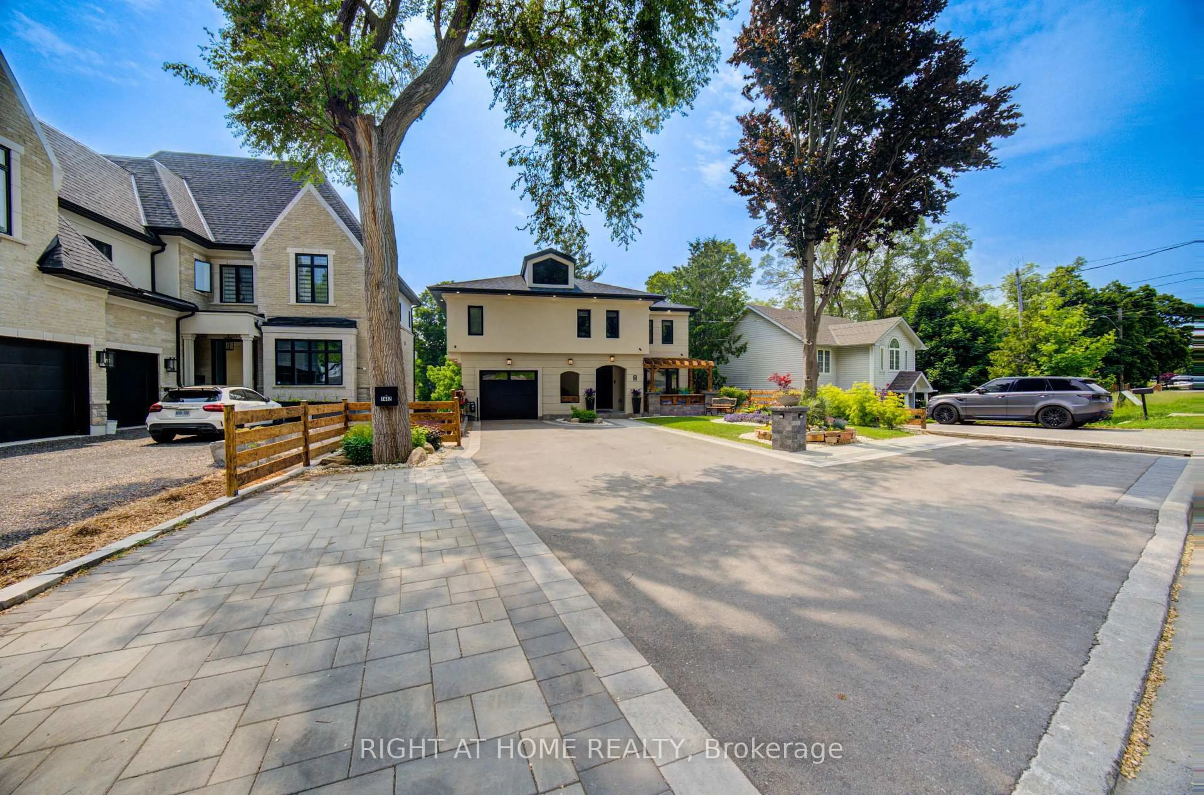 A pic from outside/outdoor area/front of a property/back of a property/a pic from drone, street for 1482 Old Forest Rd, Pickering Ontario L1V 1N9