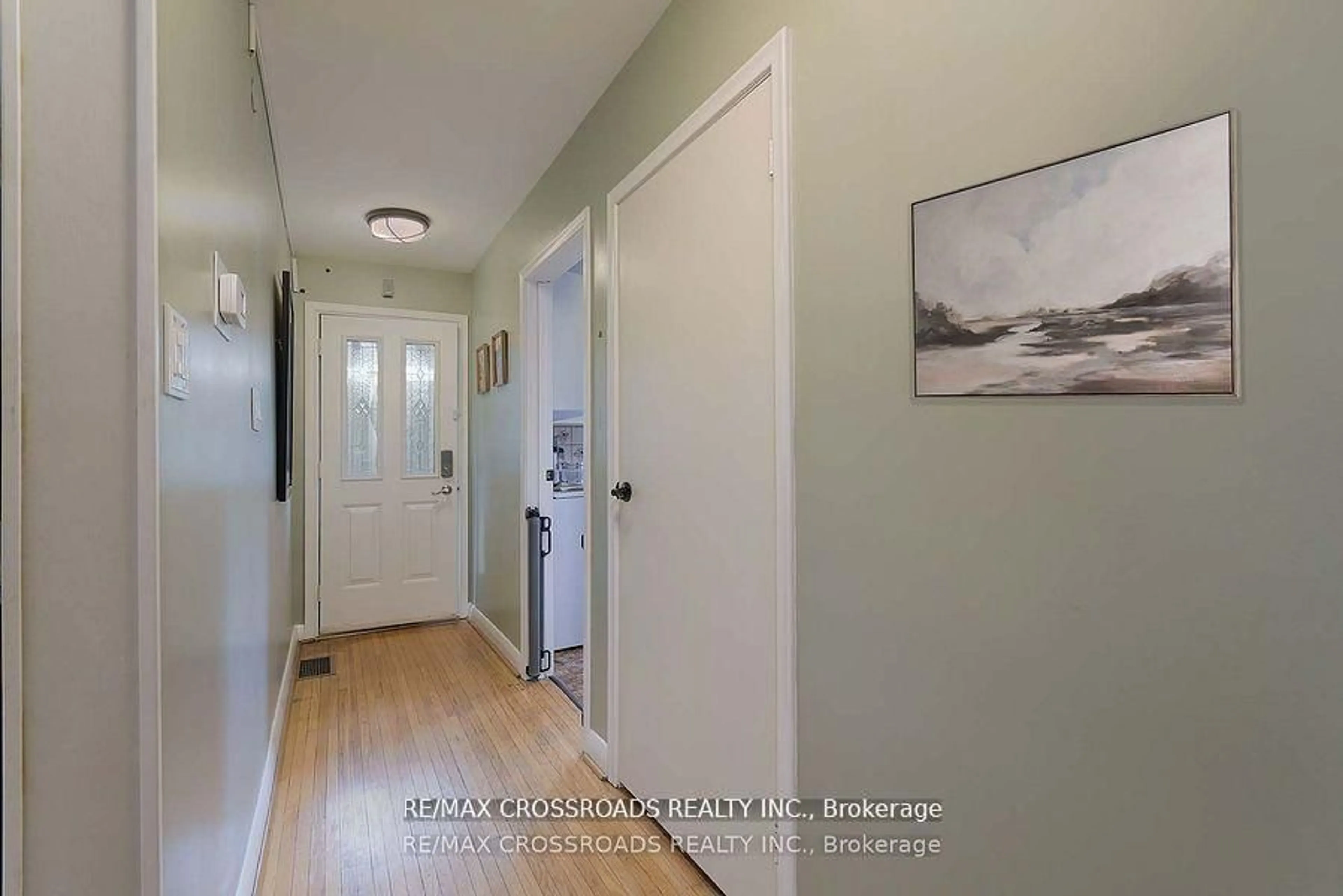 Indoor entryway for 23 Cedarview Dr, Toronto Ontario M1C 2K5