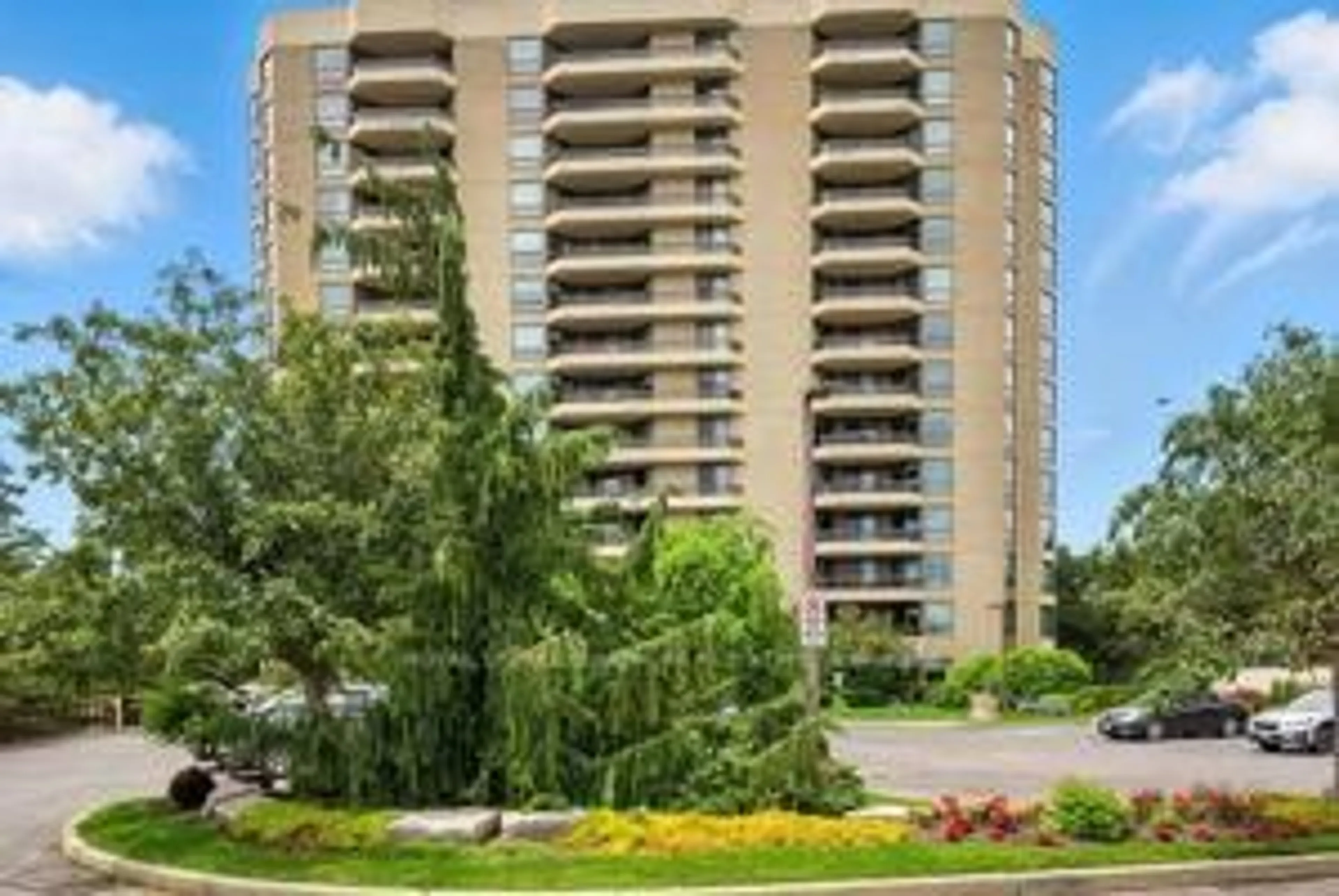 Unknown for 700 Wilson Rd #804, Oshawa Ontario L1G 7T5