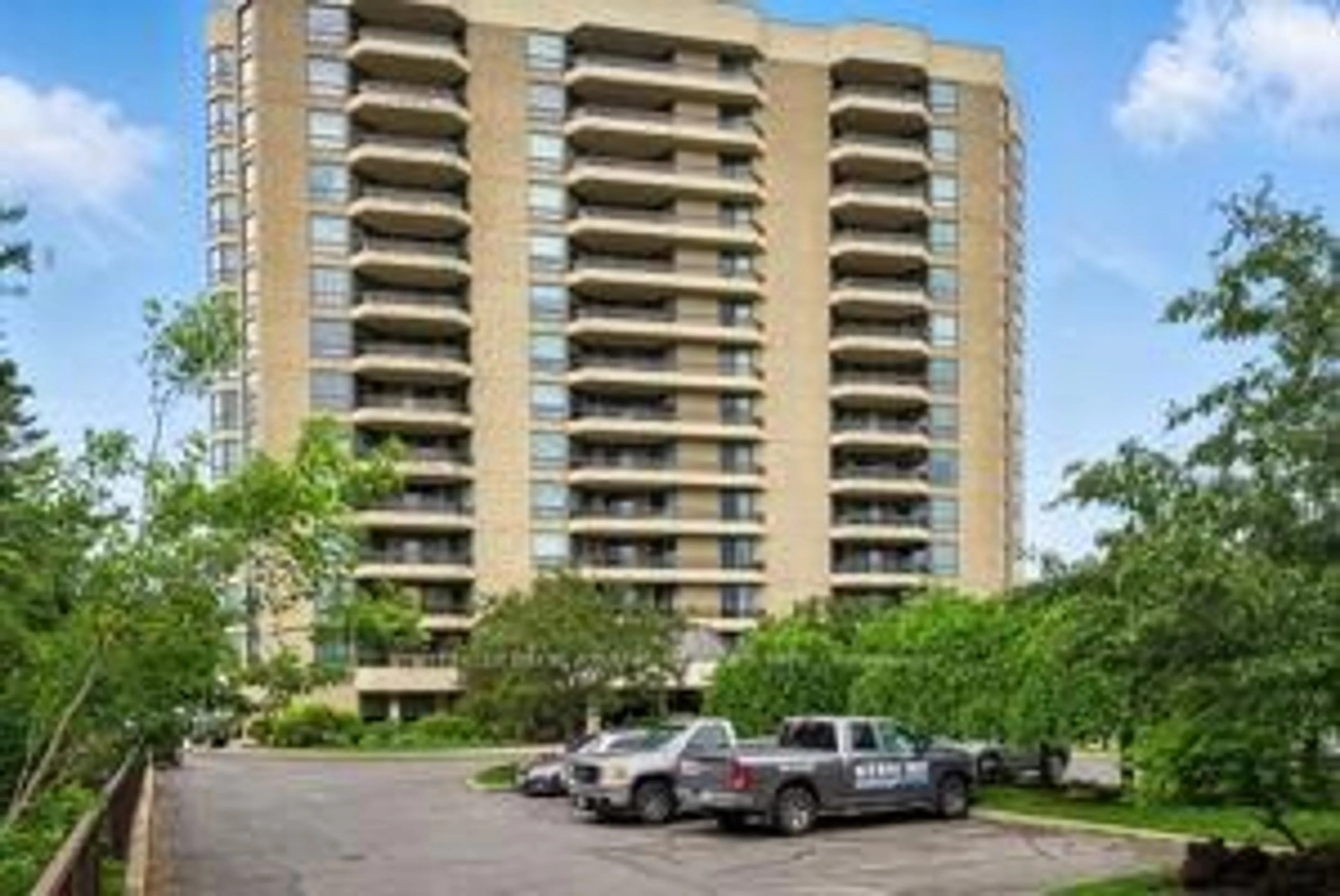 Unknown for 700 Wilson Rd #804, Oshawa Ontario L1G 7T5