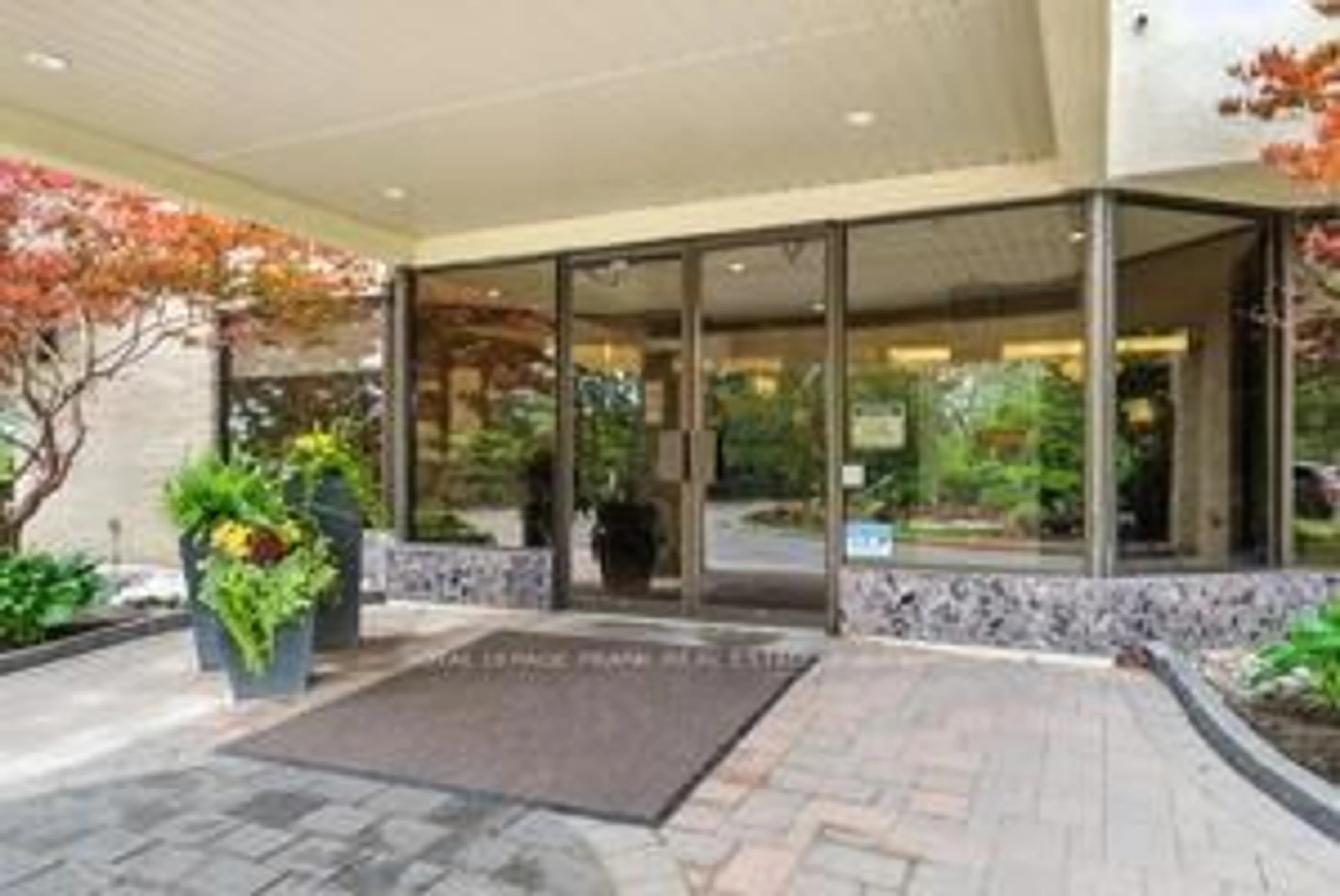 Unknown for 700 Wilson Rd #804, Oshawa Ontario L1G 7T5