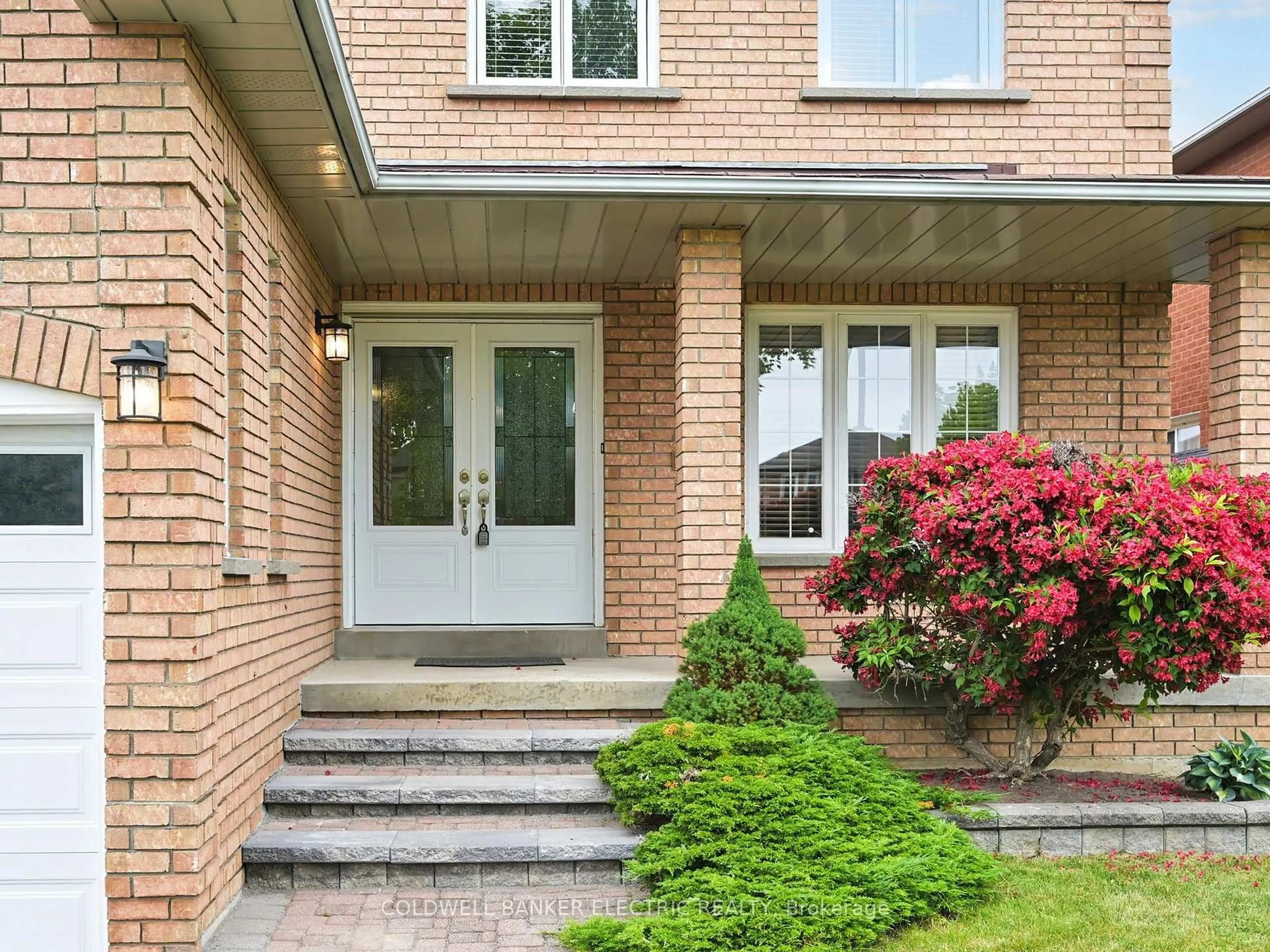Home with brick exterior material, street for 41 Falstaff Cres, Whitby Ontario L1R 1W3
