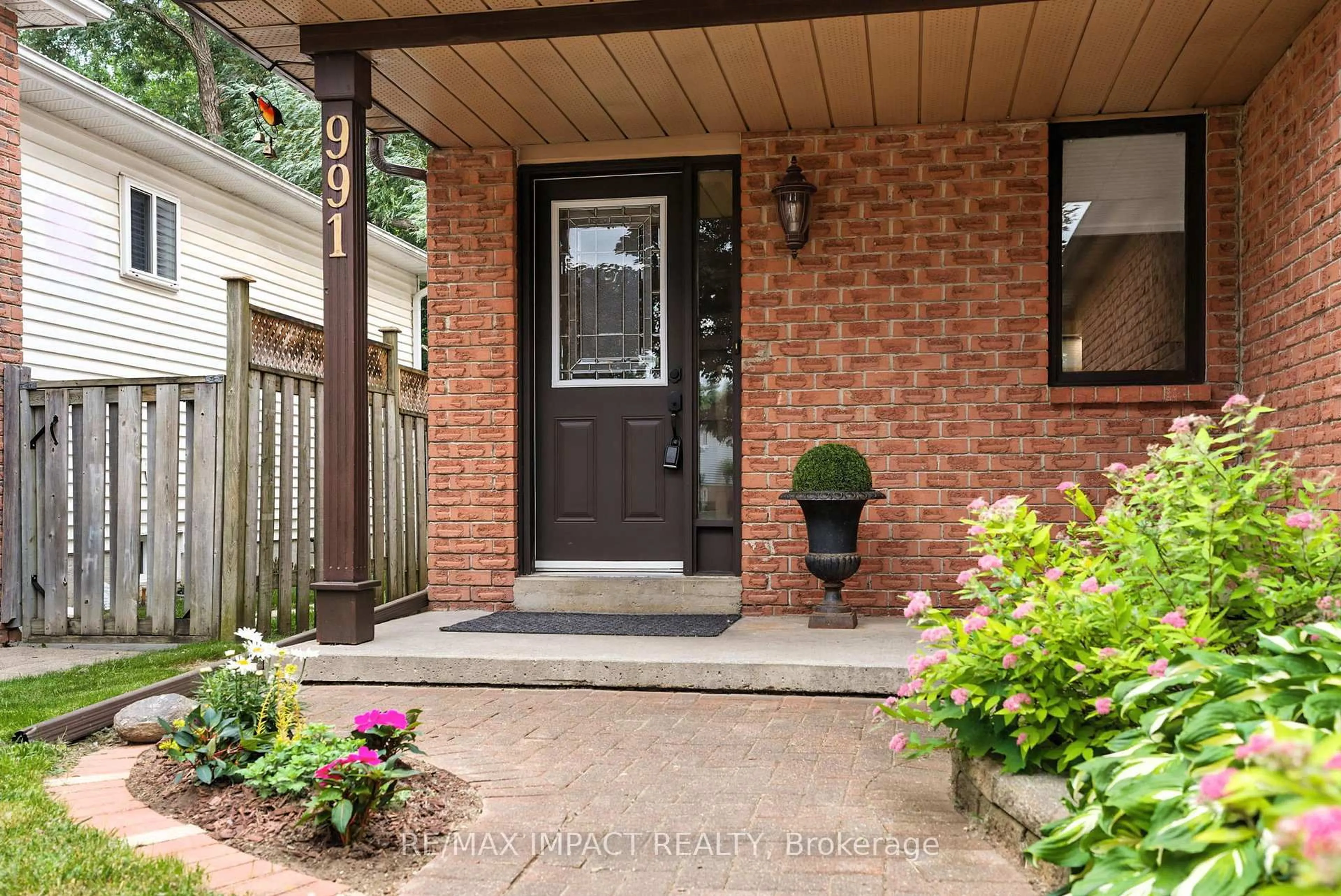 Unknown for 991 Greenlane Crt, Oshawa Ontario L1K 2C6