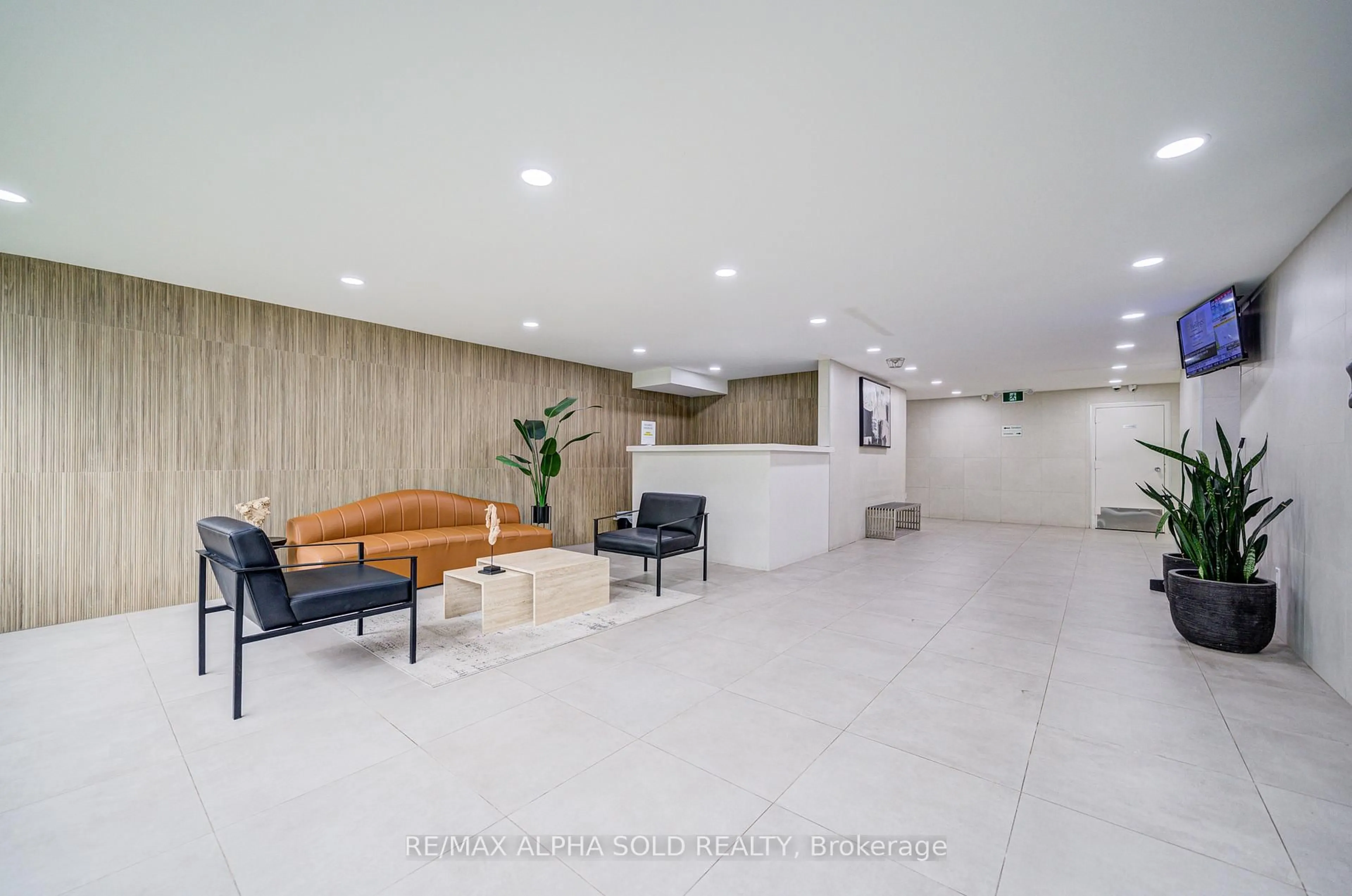 Lobby for 100 Echo Point Pl #1705, Toronto Ontario M1W 2V2