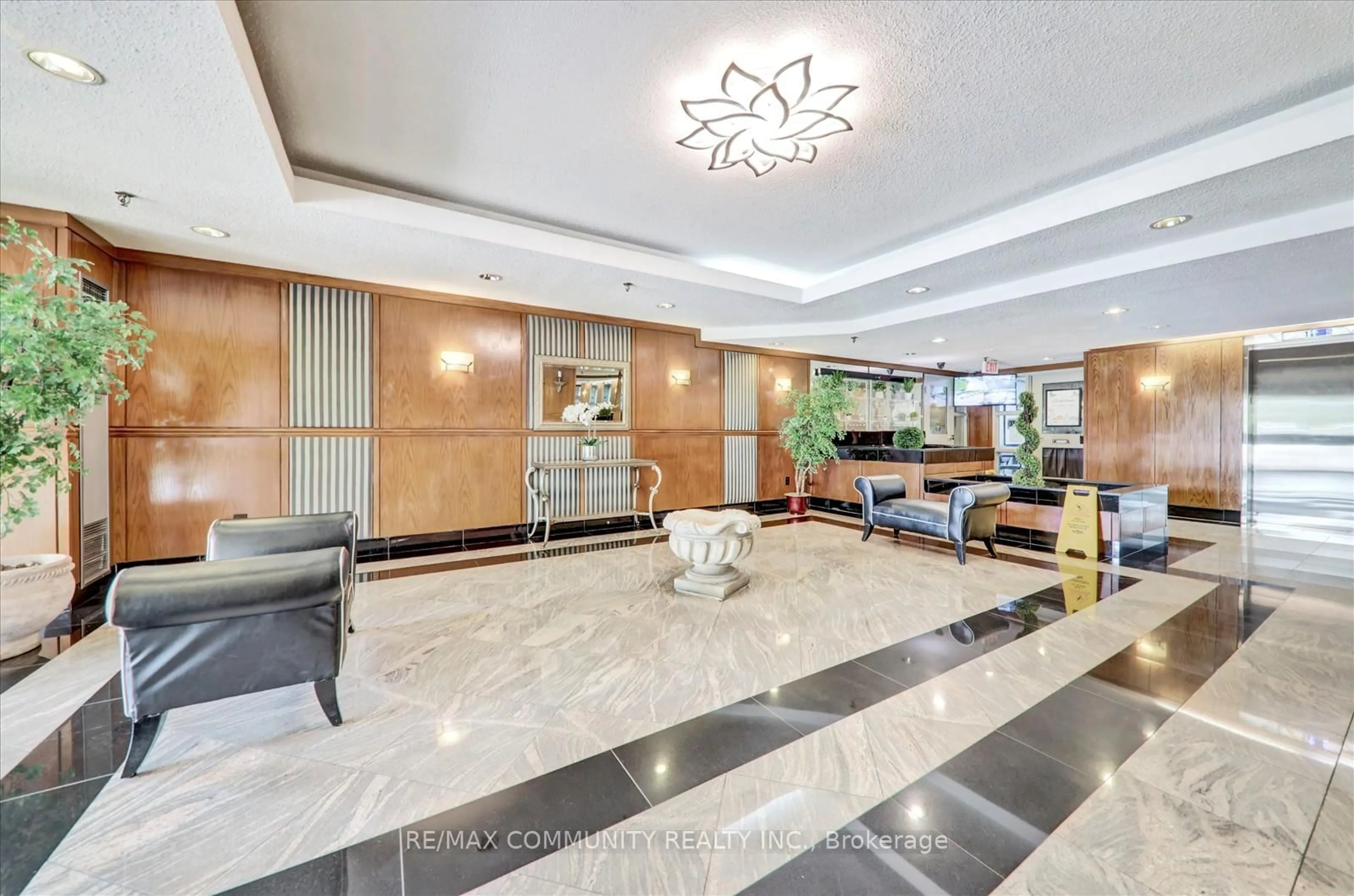 Lobby for 430 Mclevin Ave #Ph11, Toronto Ontario M1B 5P1