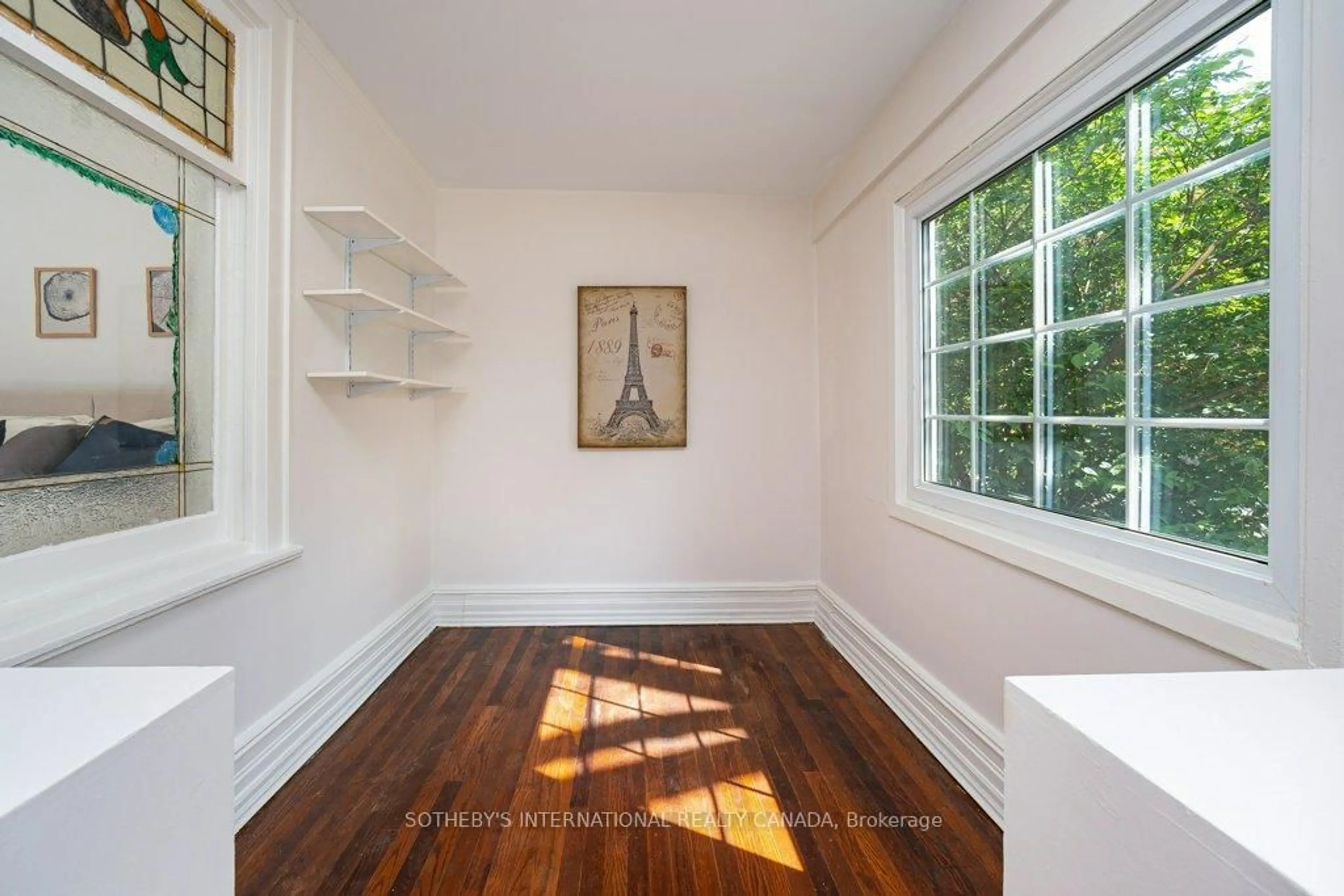 A pic of a room for 692 Woodbine Ave, Toronto Ontario M4E 2J1