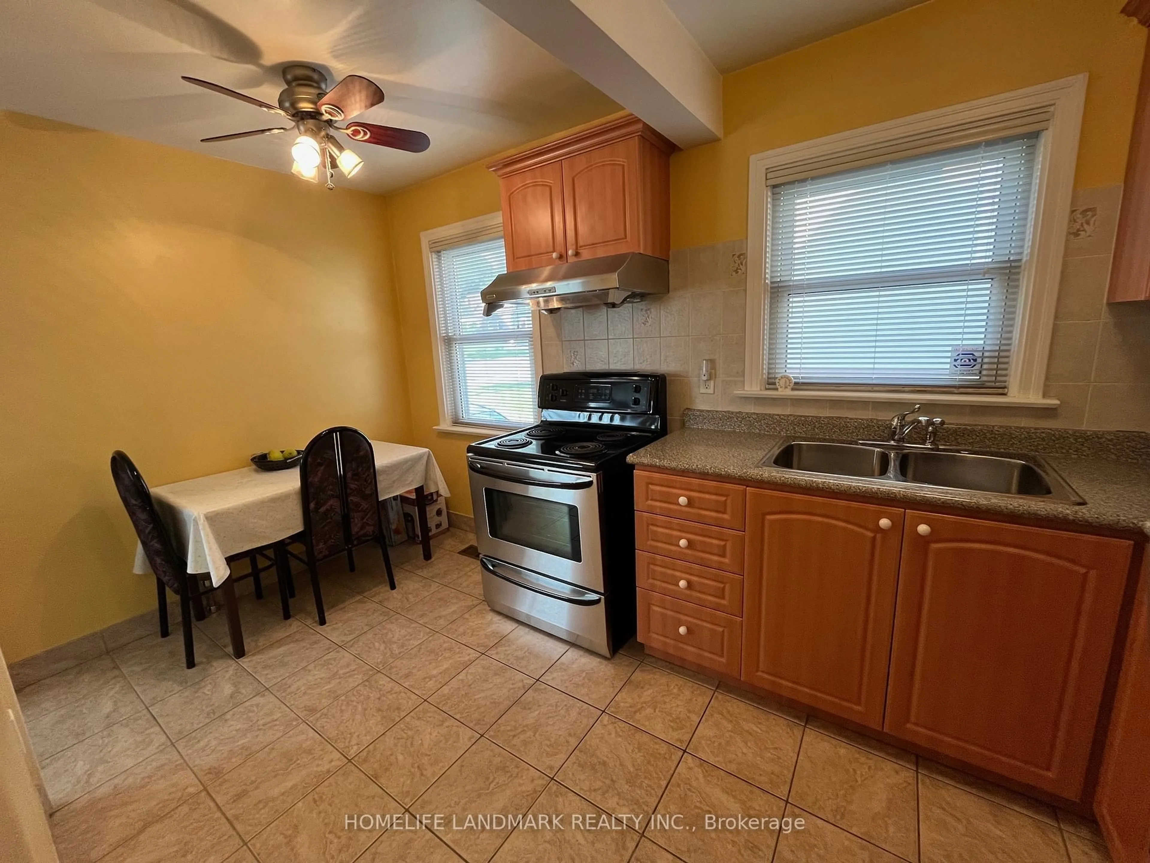 Standard kitchen, ceramic/tile floor for 19 Southmead Rd, Toronto Ontario M1L 2H7