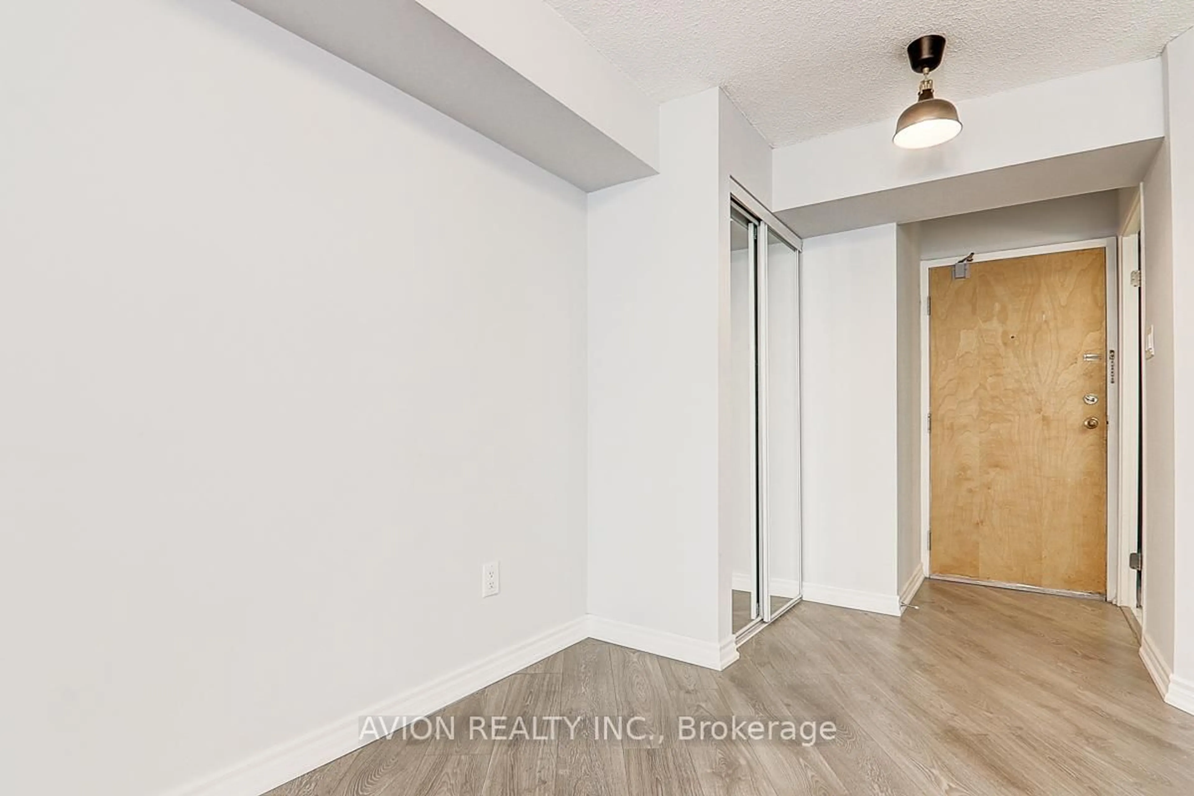 A pic of a room for 3050 Ellesmere Rd #1701, Toronto Ontario M1E 5E6