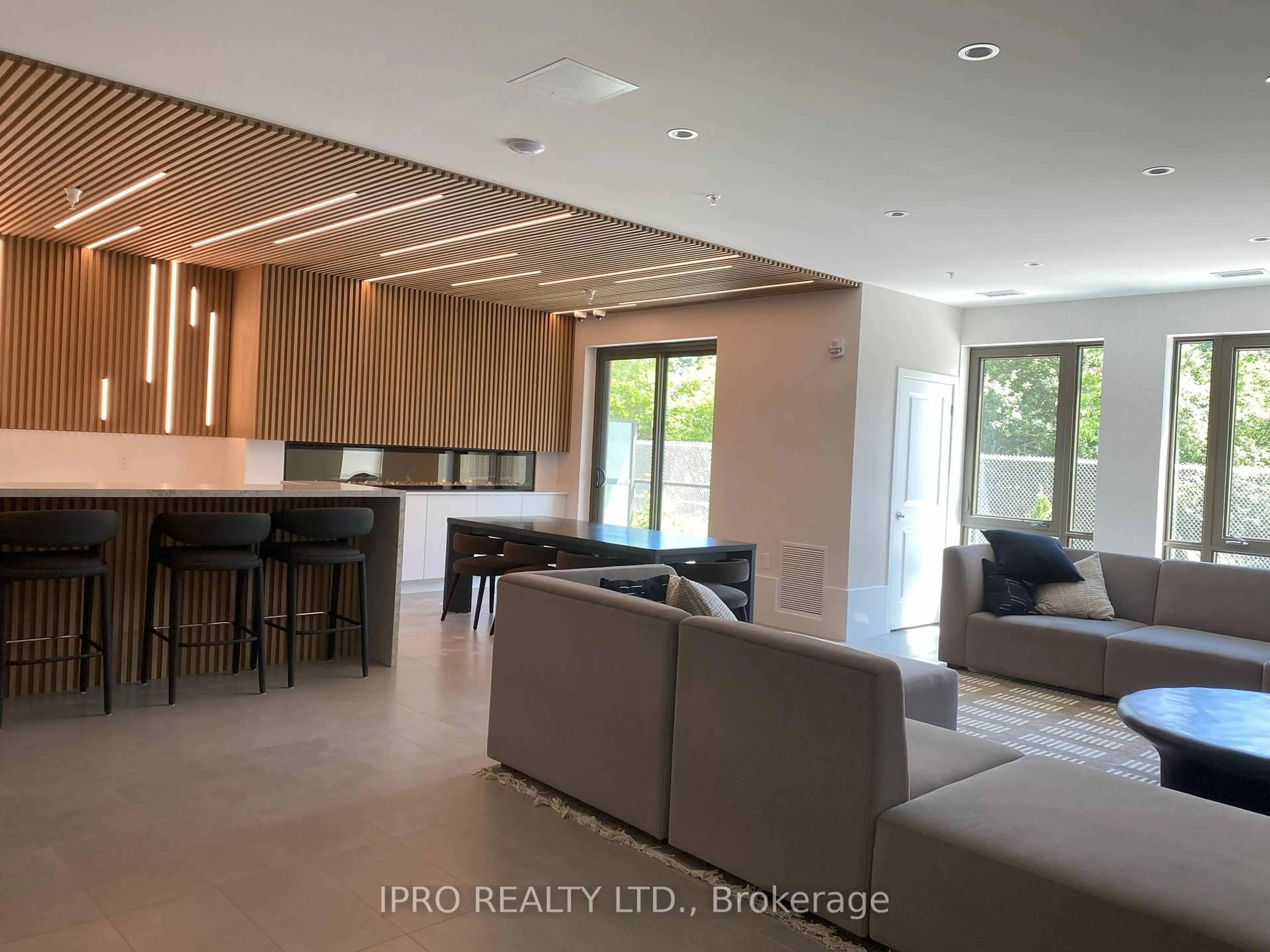 Open concept kitchen, unknown for 385 Arctic Red Dr #224, Oshawa Ontario L1L 0W9