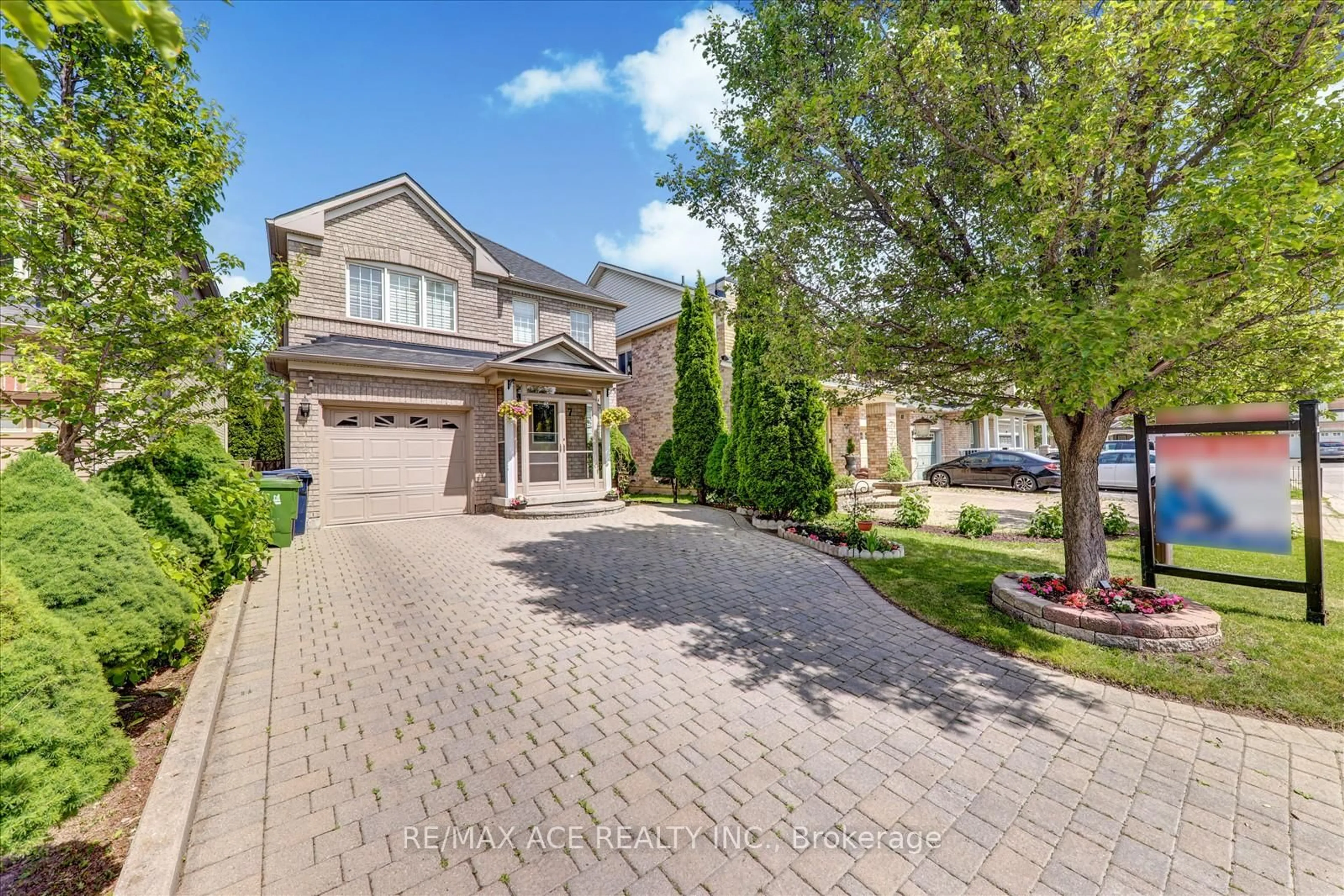 Home with brick exterior material, street for 7 Glacier Cres, Toronto Ontario M1X 2A9
