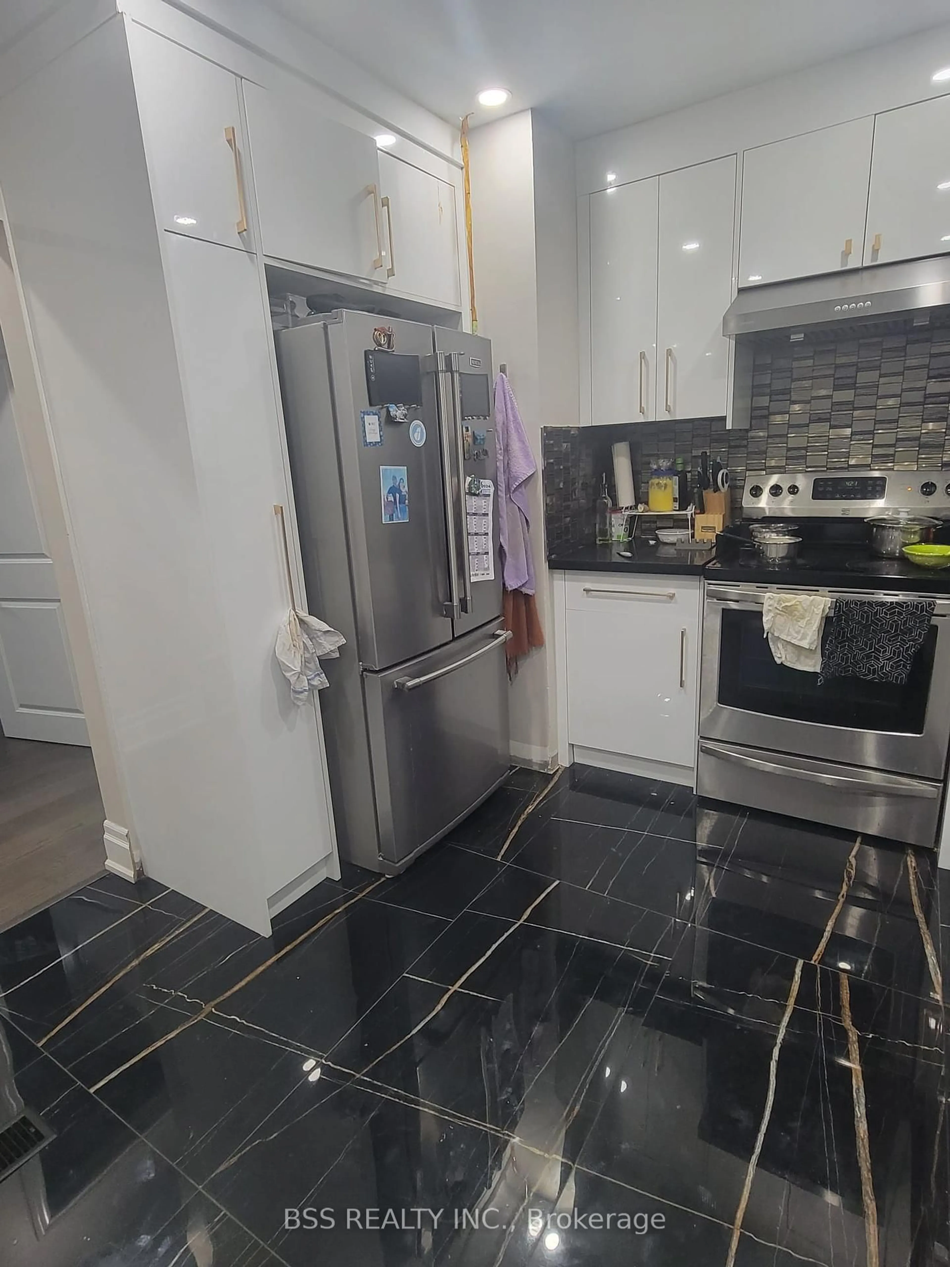 Unknown for 55 Inniswood Dr, Toronto Ontario M1R 1E8