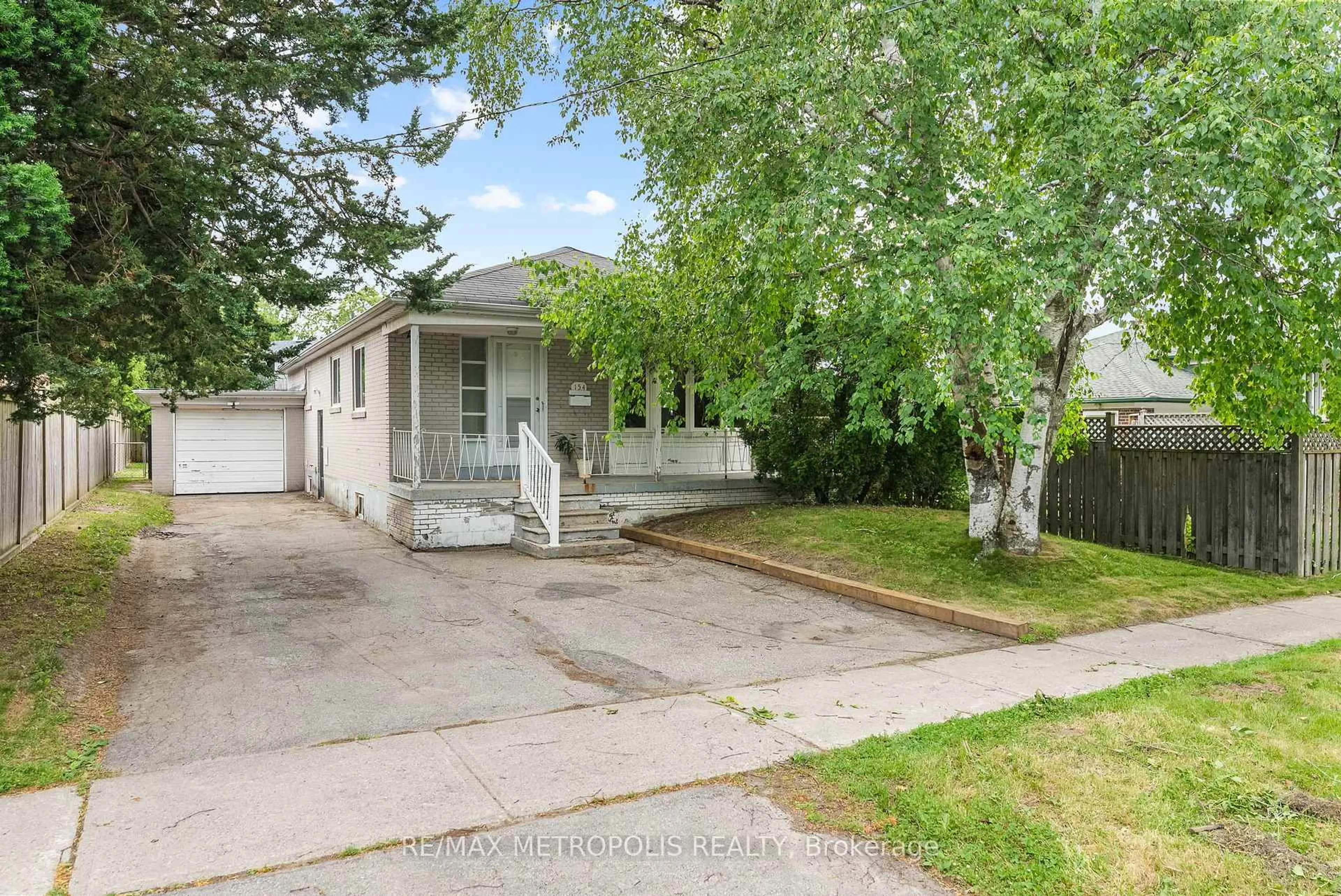 Unknown for 154 Fitzgibbon Ave, Toronto Ontario M1K 4A8