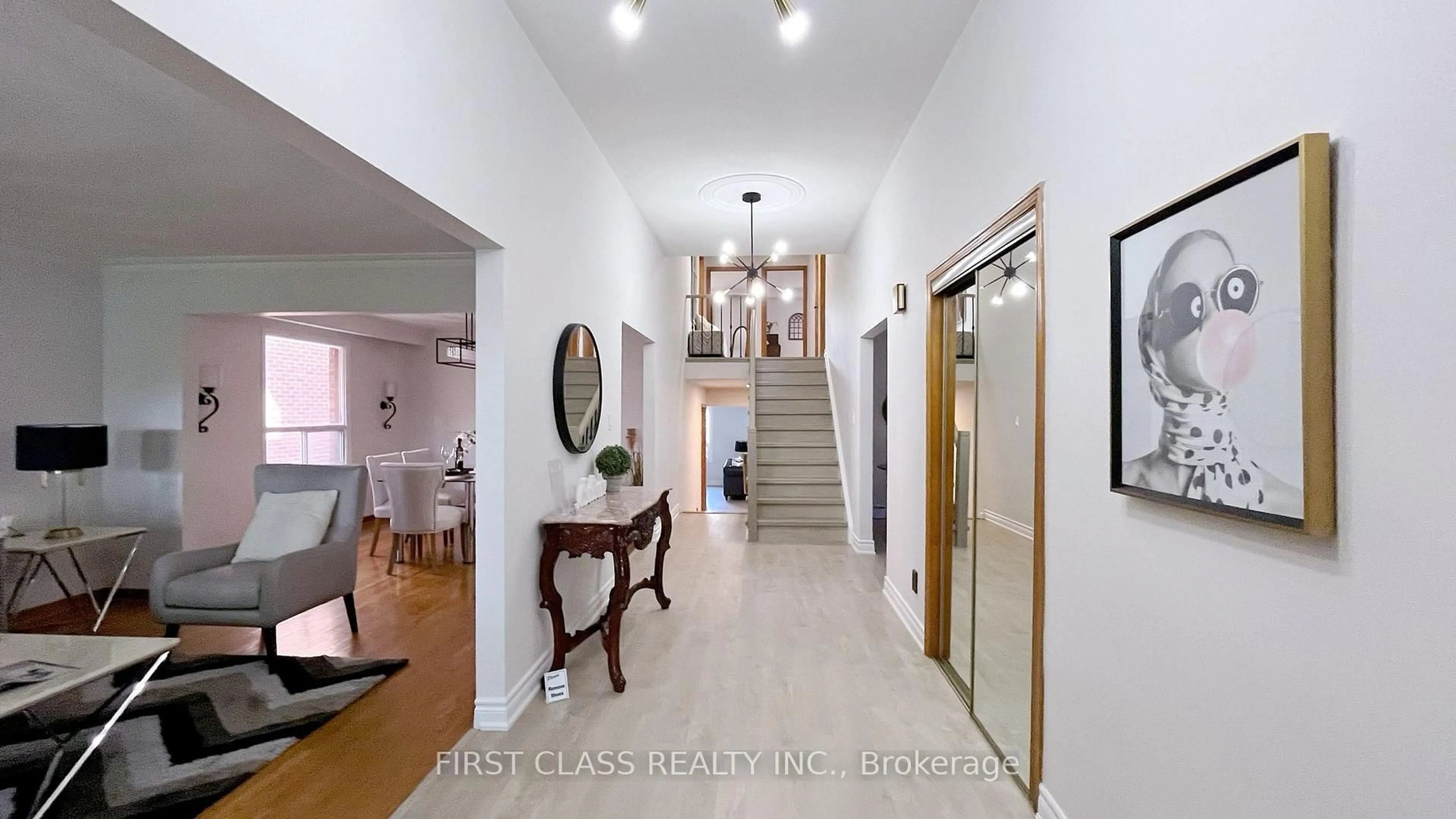 Indoor foyer for 45 Lapworth Cres, Toronto Ontario M1V 2M6