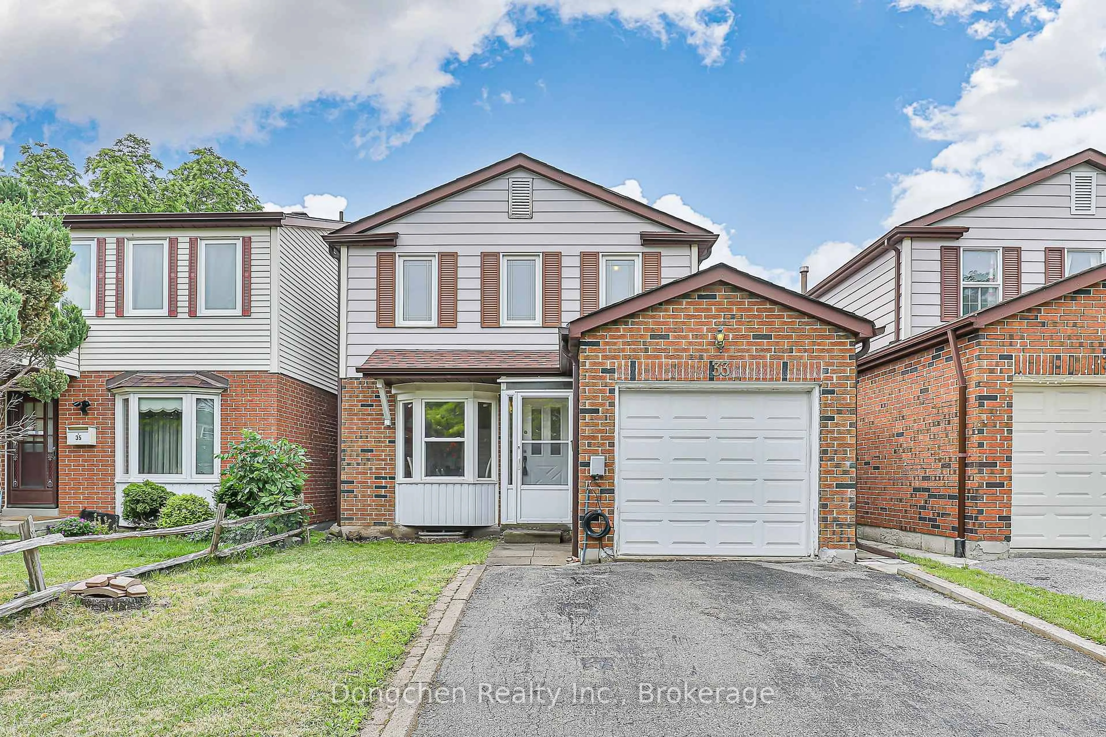 Home with brick exterior material, street for 33 Fawndale Cres, Toronto Ontario M1W 2X3