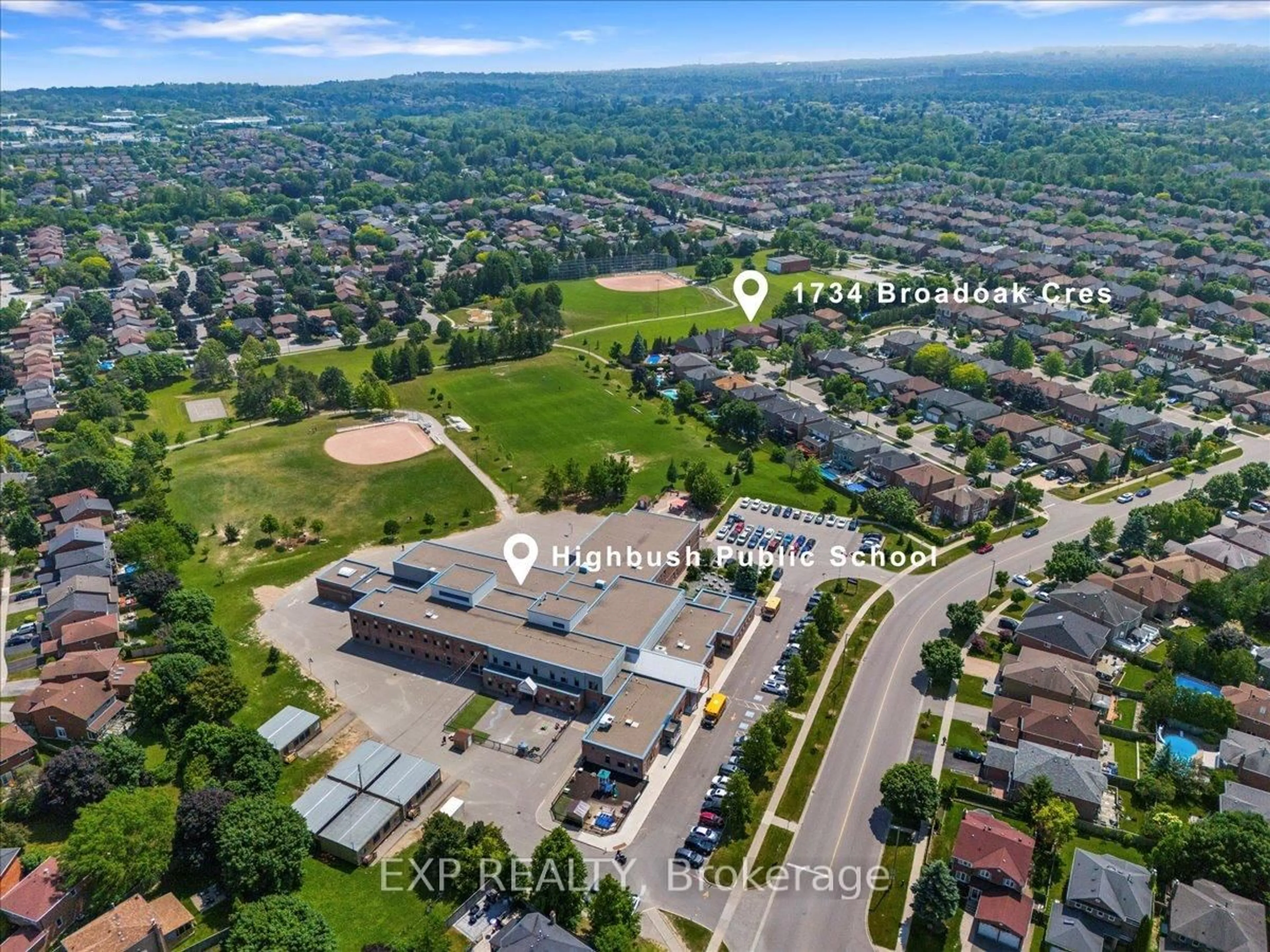 A pic from outside/outdoor area/front of a property/back of a property/a pic from drone, street for 1734 Broadoak Cres, Pickering Ontario L1V 4S3