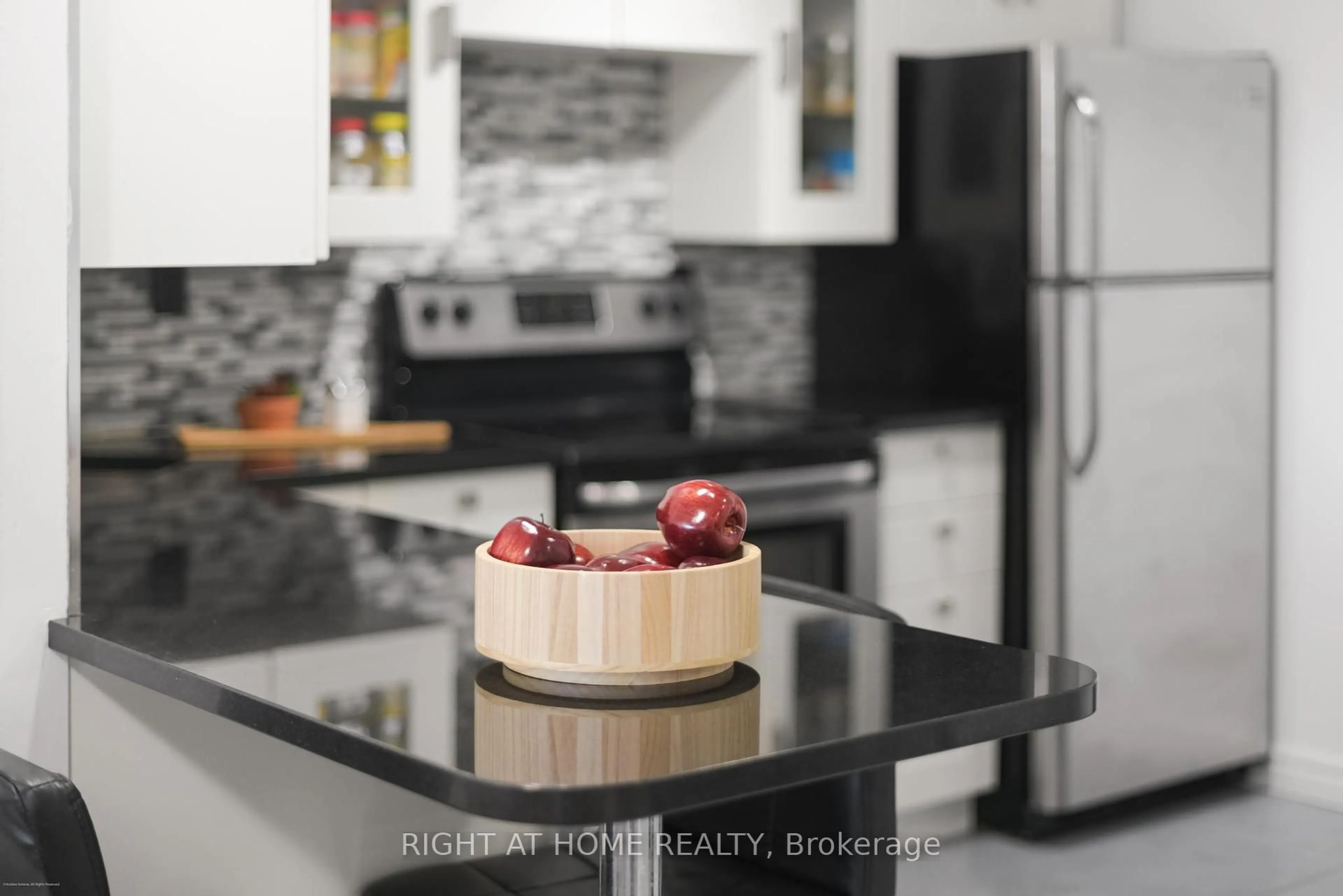 Contemporary kitchen, unknown for 4 Park Vista #1109, Toronto Ontario M4B 3M8