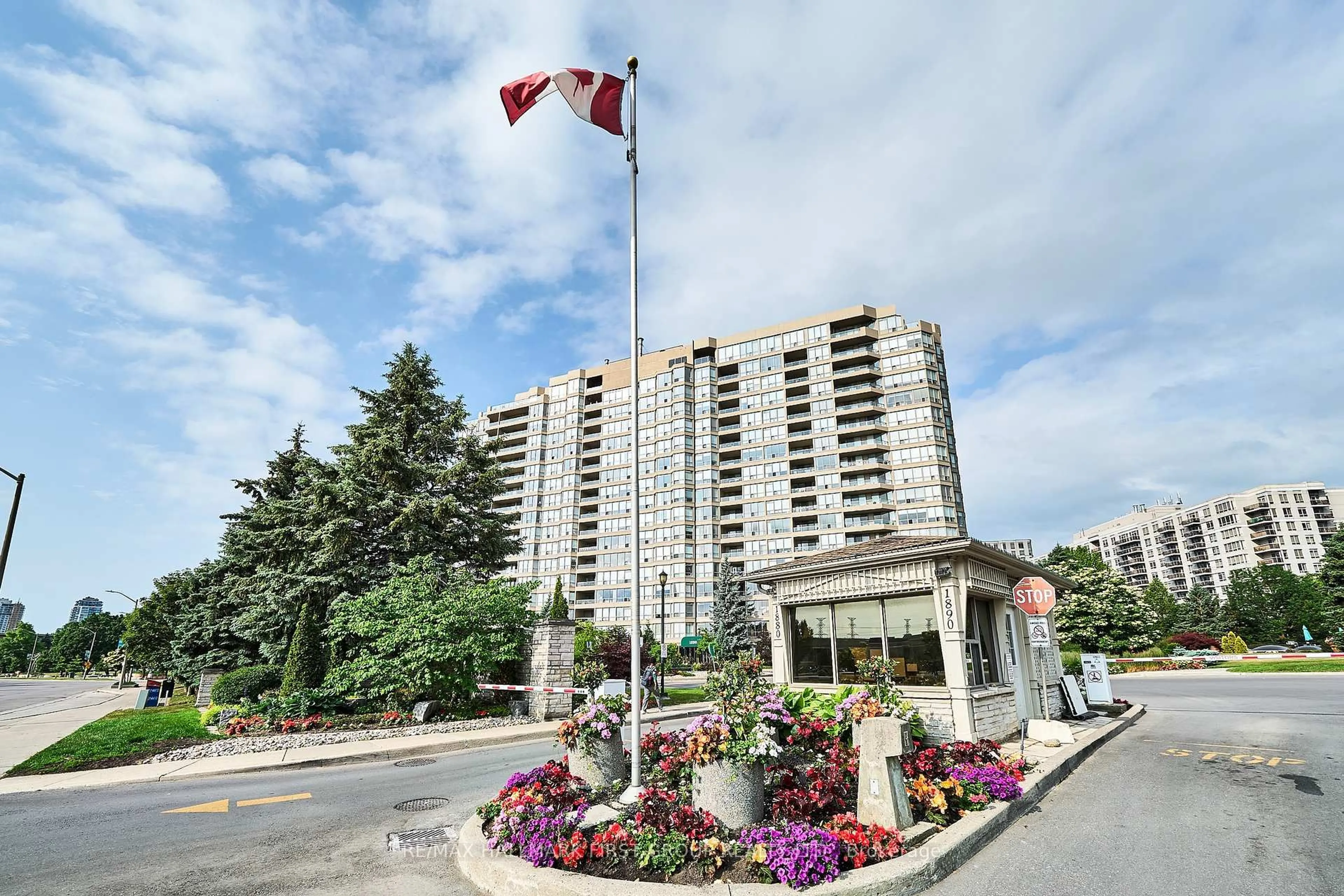 Unknown for 1880 Valley Farm Rd #1030, Pickering Ontario L1V 6B3