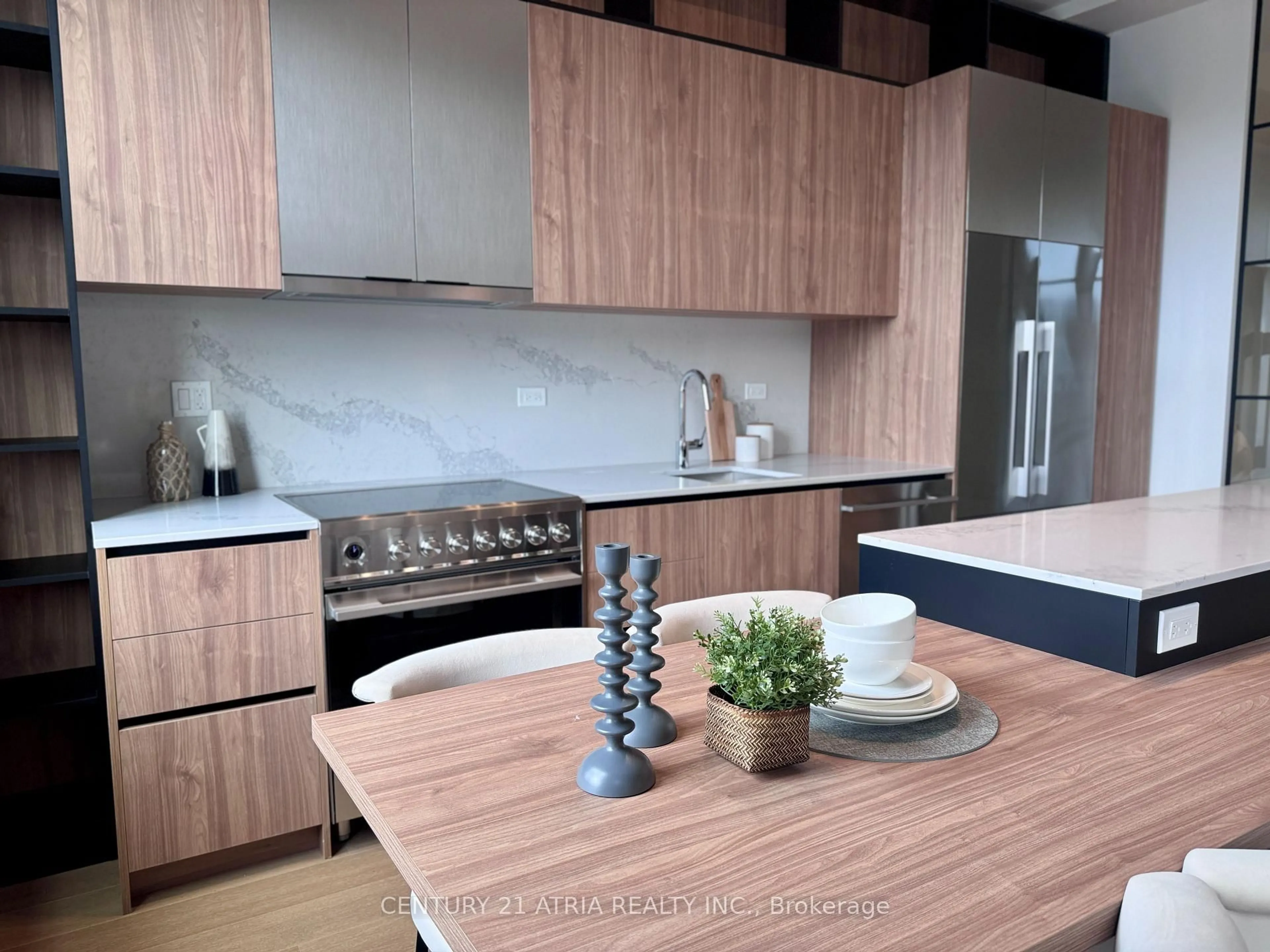Contemporary kitchen, wood/laminate floor for 150 Logan Ave #505, Toronto Ontario M4M 1C3