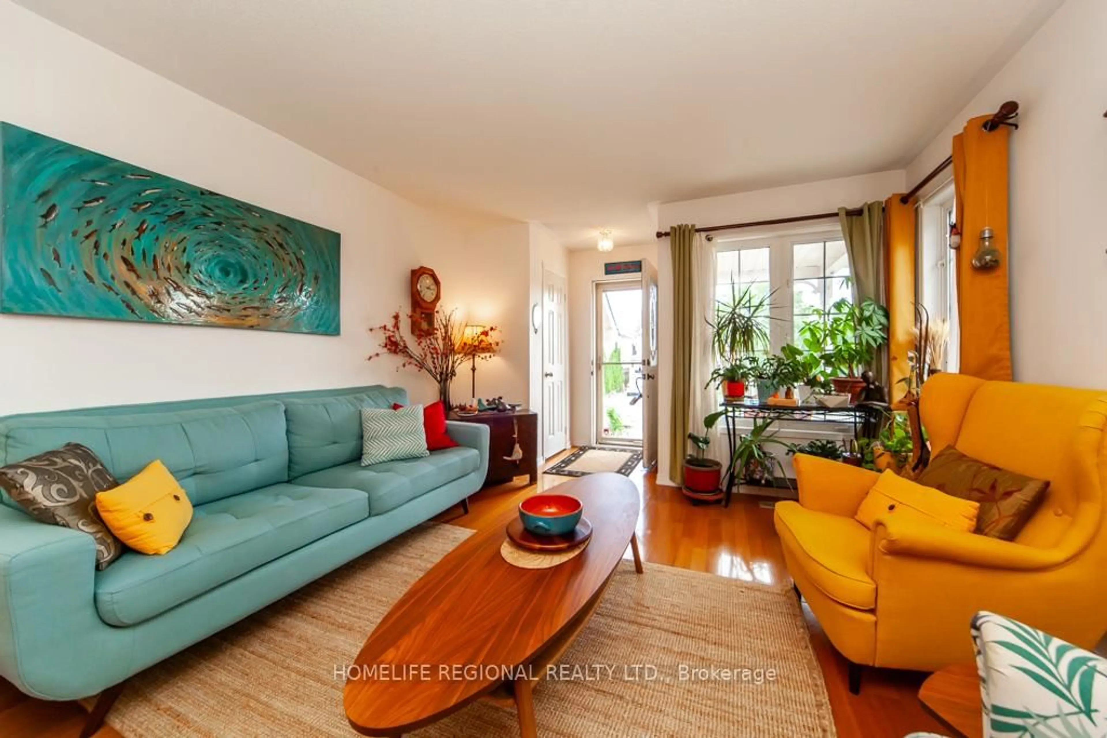 Living room with furniture, unknown for 20 Rosemarie Cres, Whitby Ontario L1M 1G6