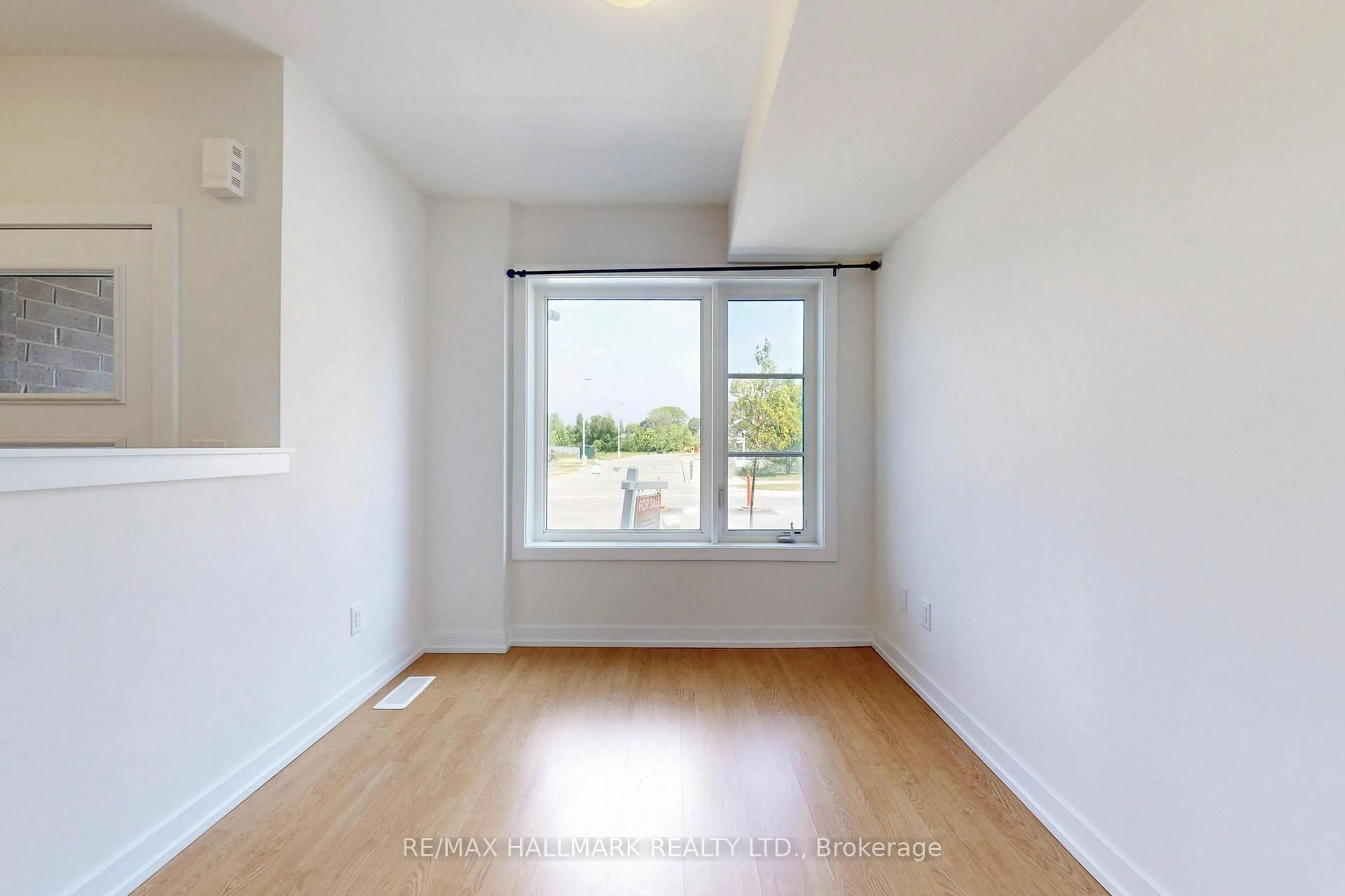 A pic of a room for 134 Brockley Dr, Toronto Ontario M1P 3C1