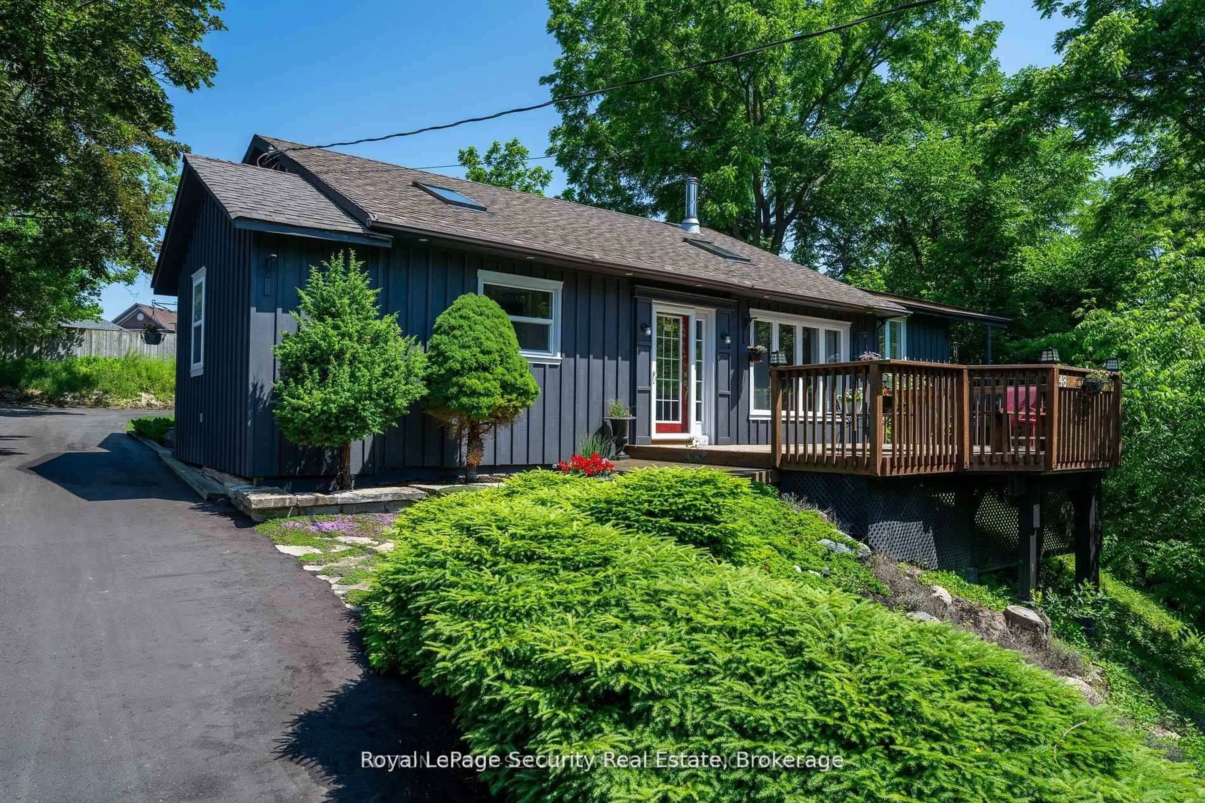 A pic from outside/outdoor area/front of a property/back of a property/a pic from drone, unknown for 48 Jackman Rd, Clarington Ontario L1C 2C9