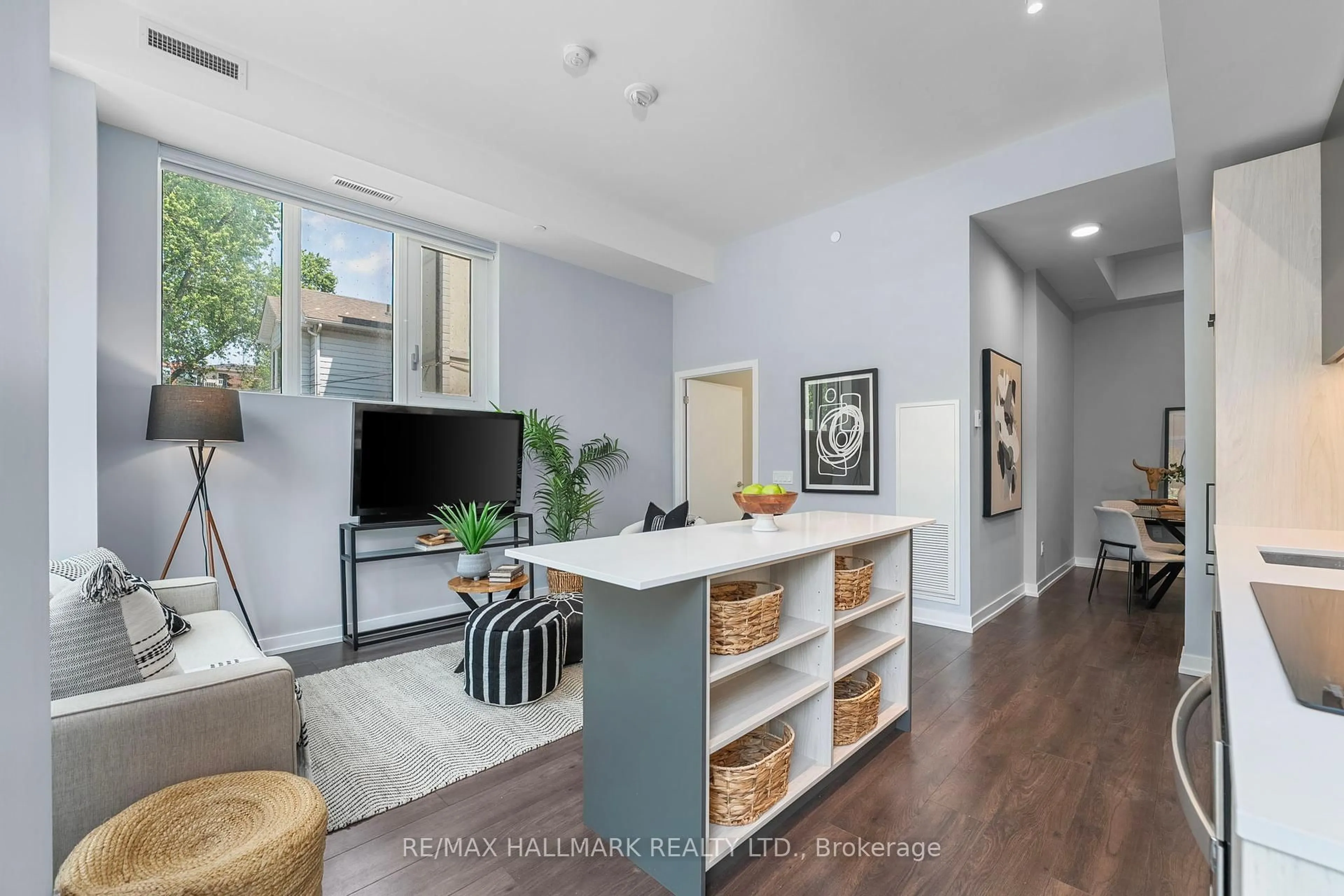 Open concept kitchen, unknown for 150 Logan Ave #124, Toronto Ontario M4M 0E4