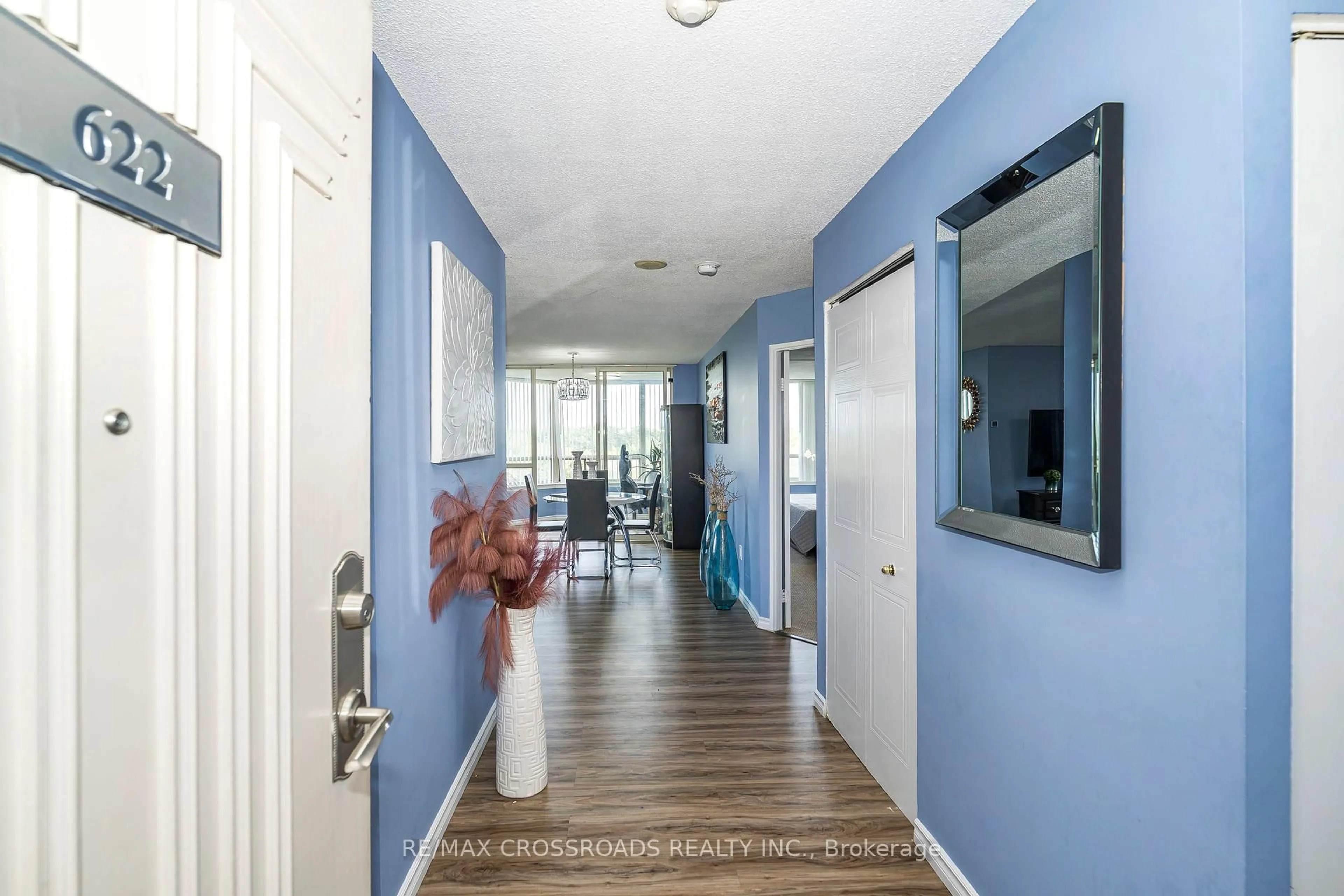 Indoor entryway for 3 Greystone Walk Dr #622, Toronto Ontario M1K 5J4