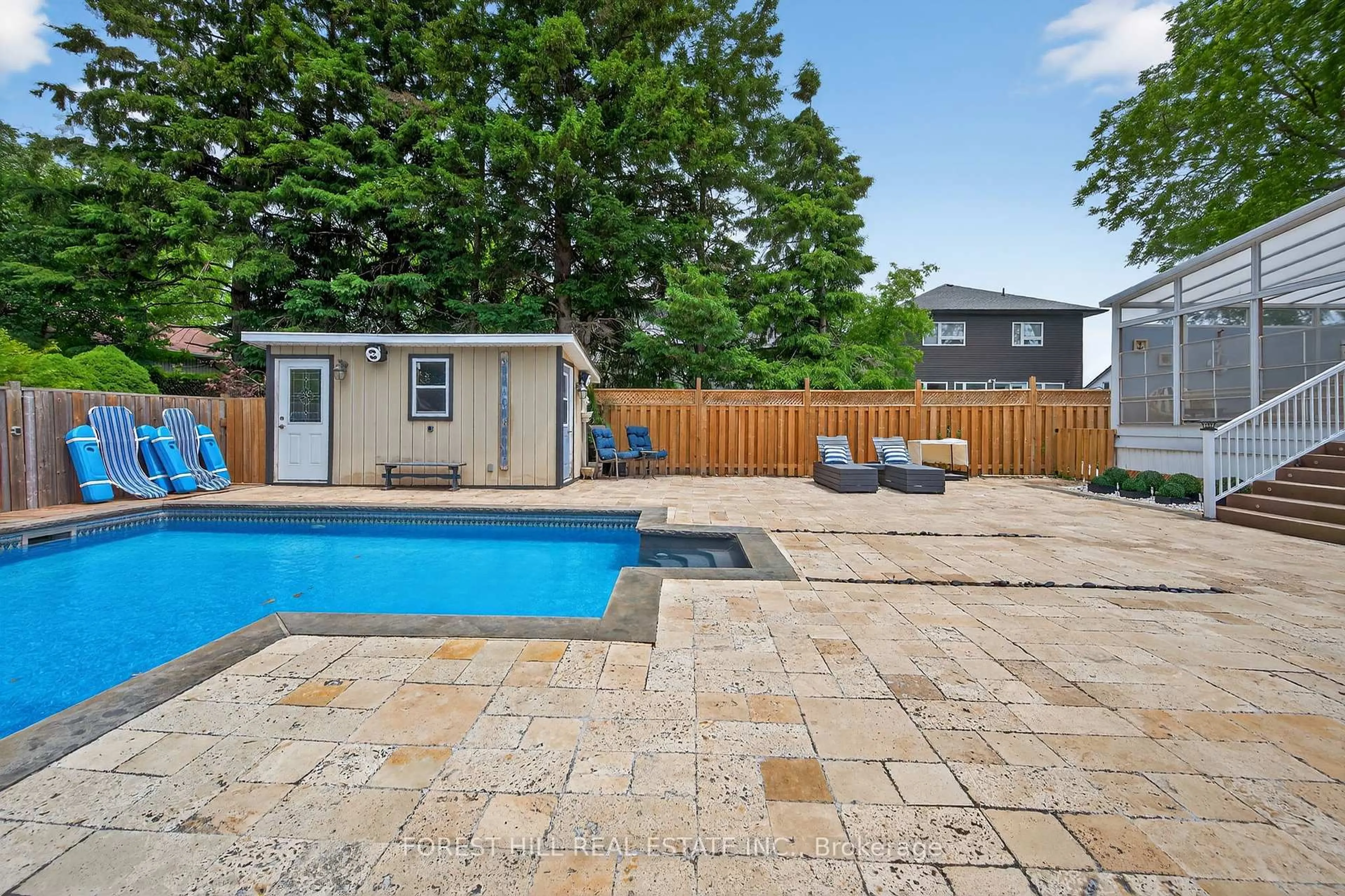 Unknown for 8 Bridle Crt, Clarington Ontario L1E 2B1