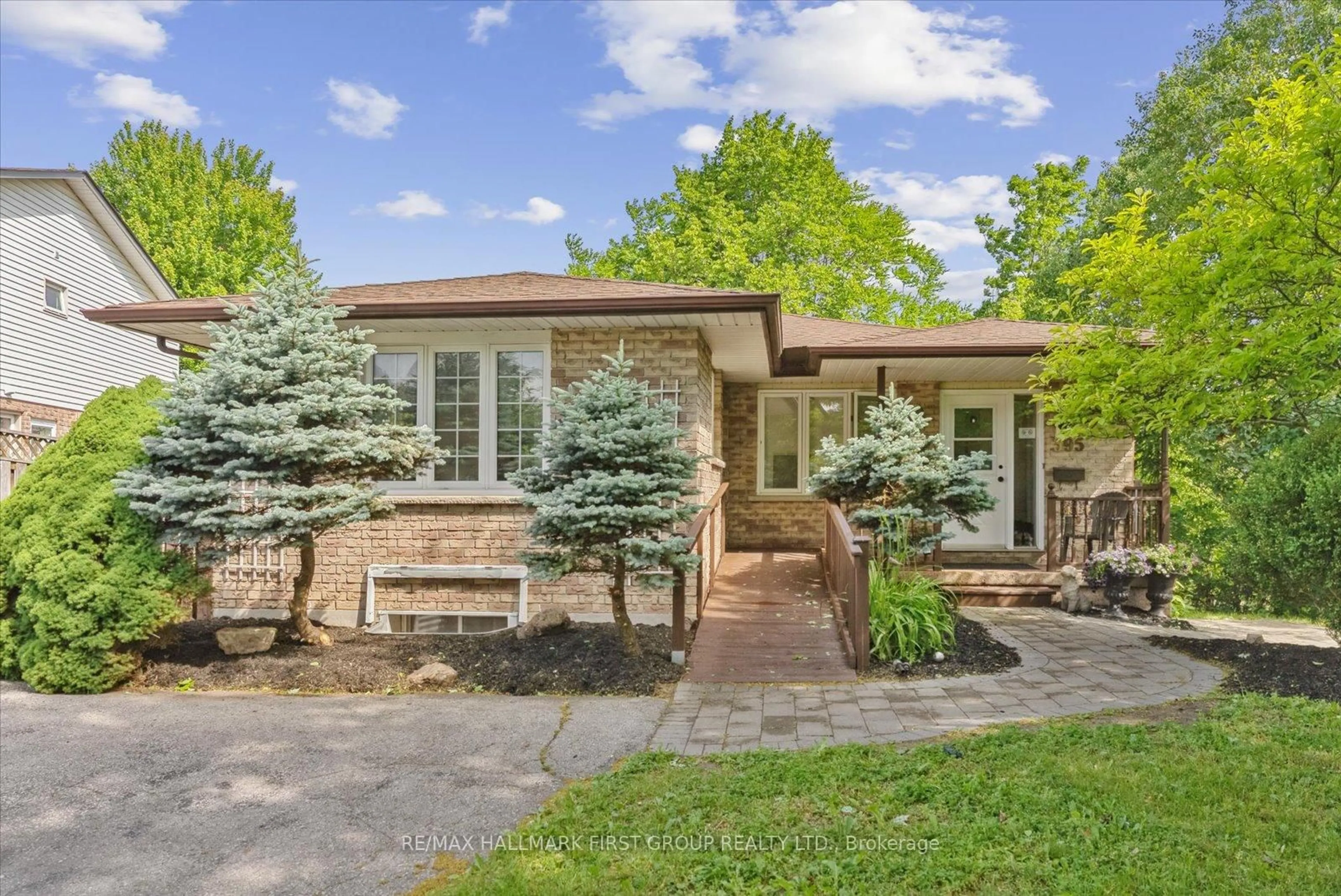 Home with brick exterior material, street for 395 COCHRANE Crt, Scugog Ontario L9L 1W1