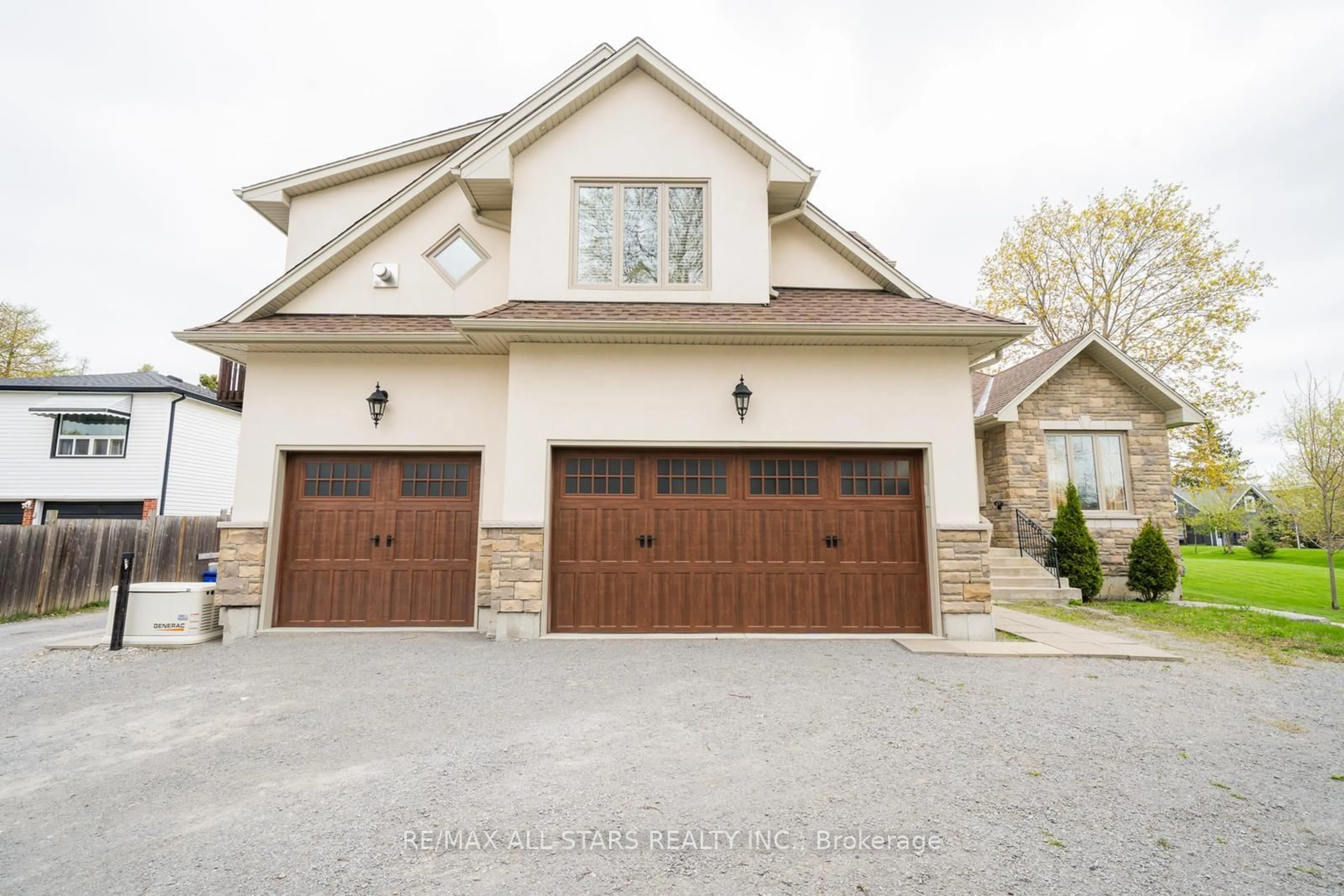 Unknown for 5023 Franklin St, Pickering Ontario L1Y 1B4