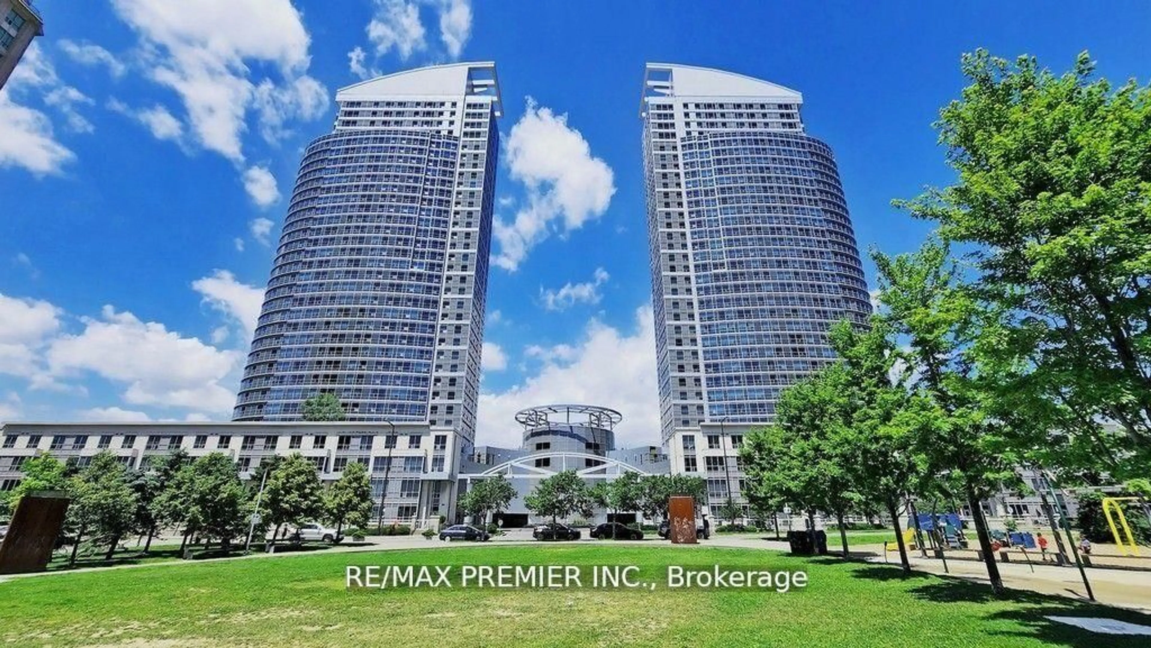 Unknown for 36 Lee Centre Dr #3010, Toronto Ontario M1H 3J1