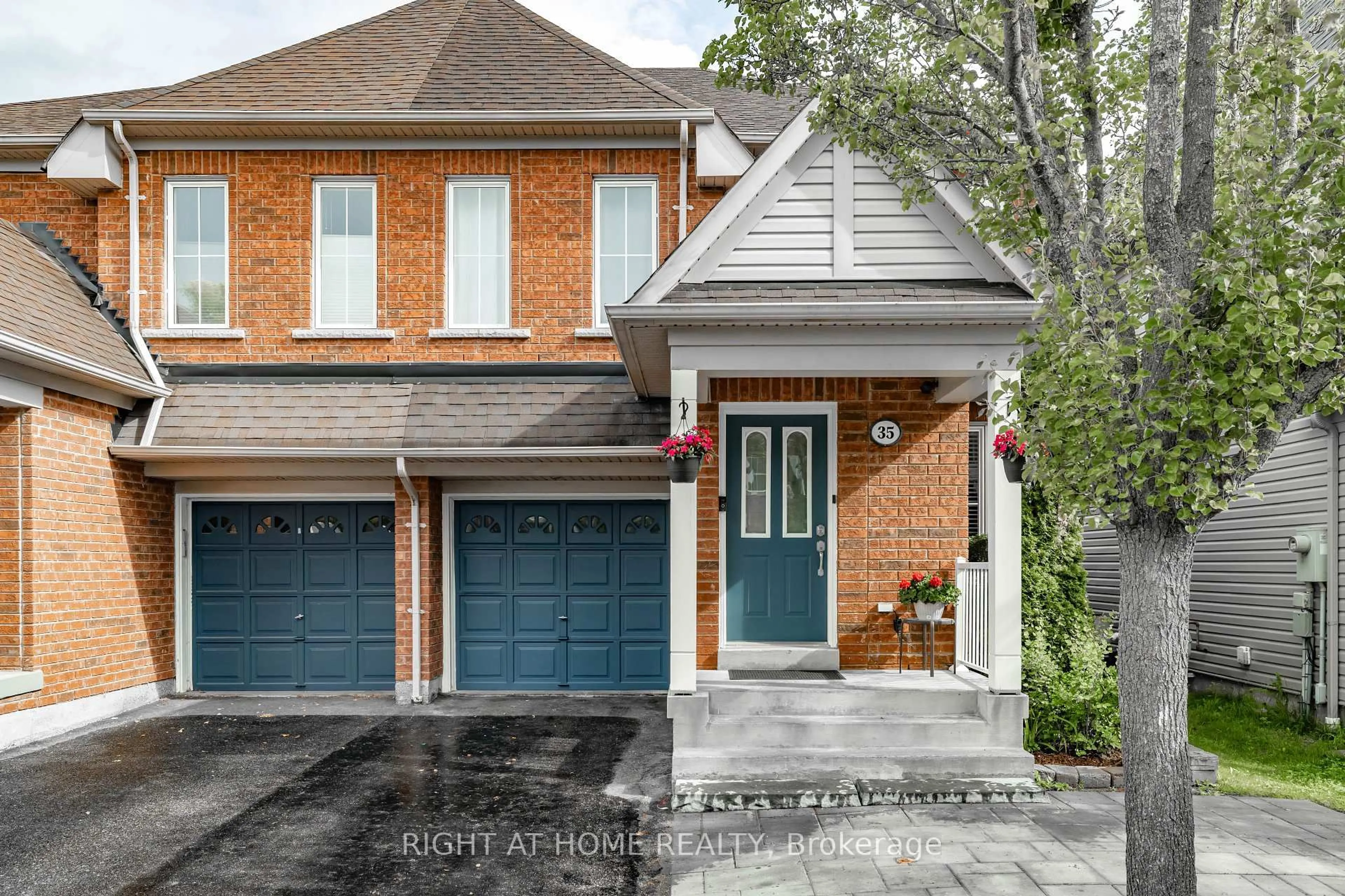 Home with brick exterior material, street for 35 Tansley Cres, Ajax Ontario L1Z 1Y5