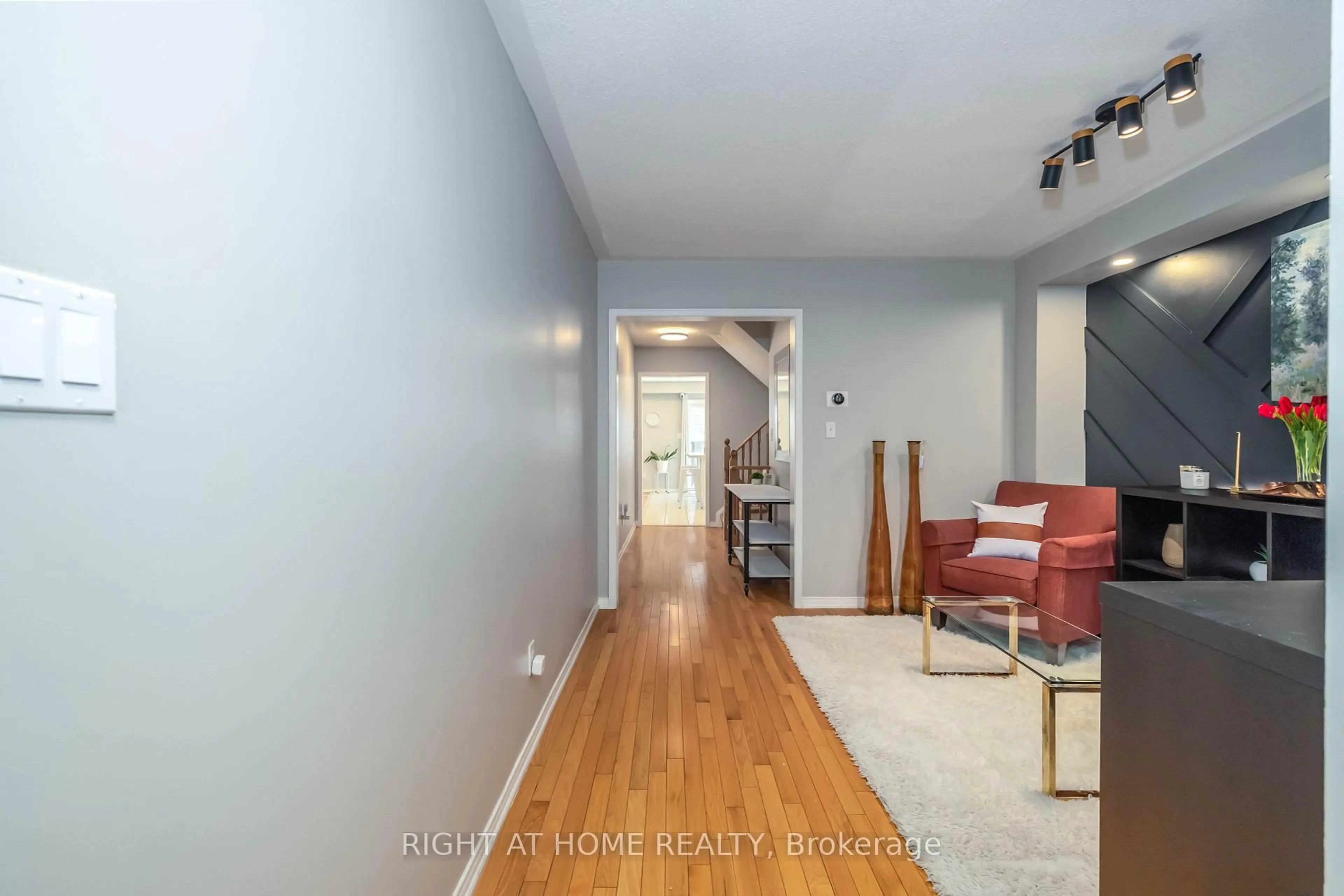 Indoor entryway for 35 Tansley Cres, Ajax Ontario L1Z 1Y5