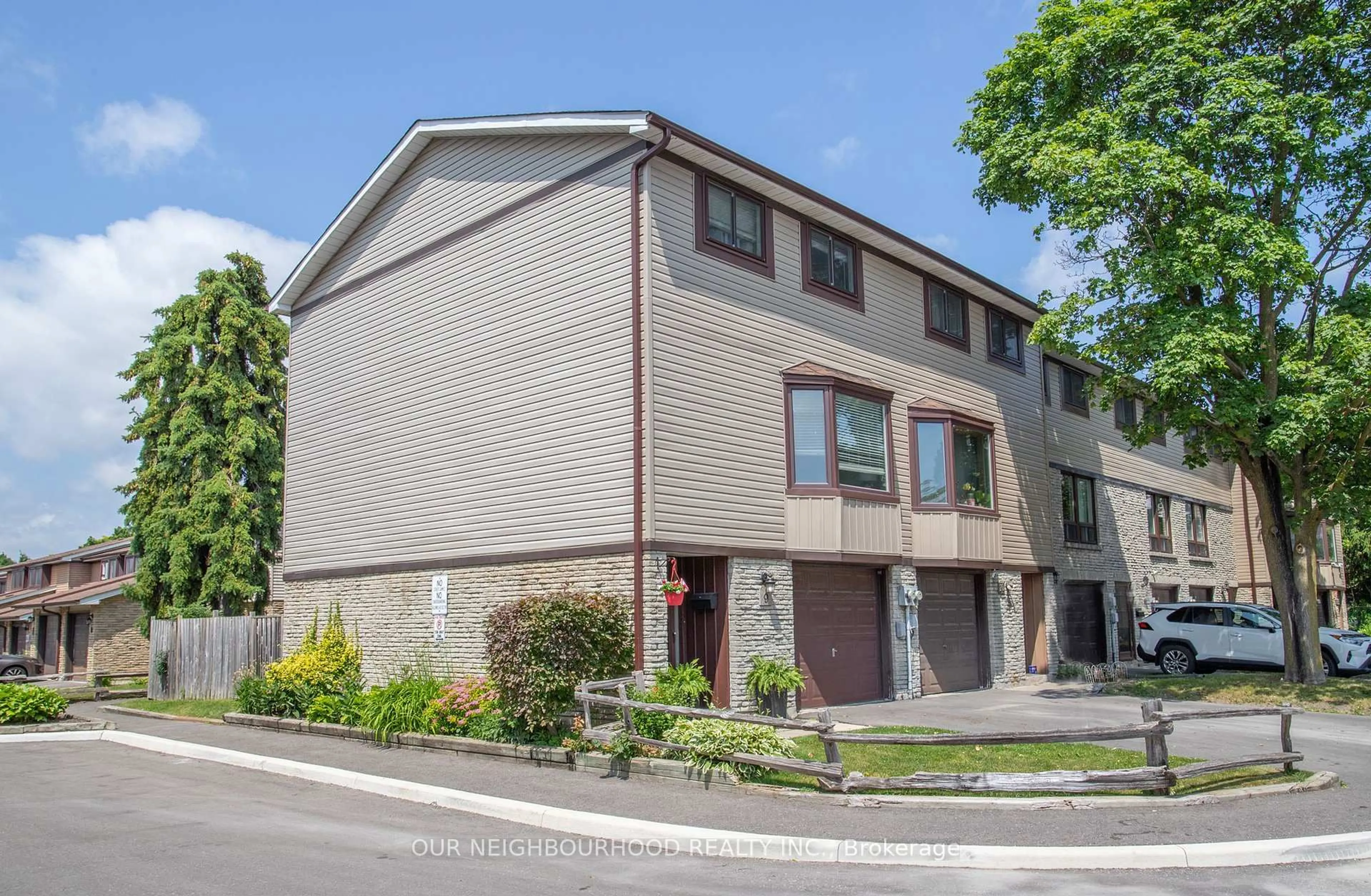 Unknown for 221 Ormond Dr #E9, Oshawa Ontario L1G 6T7