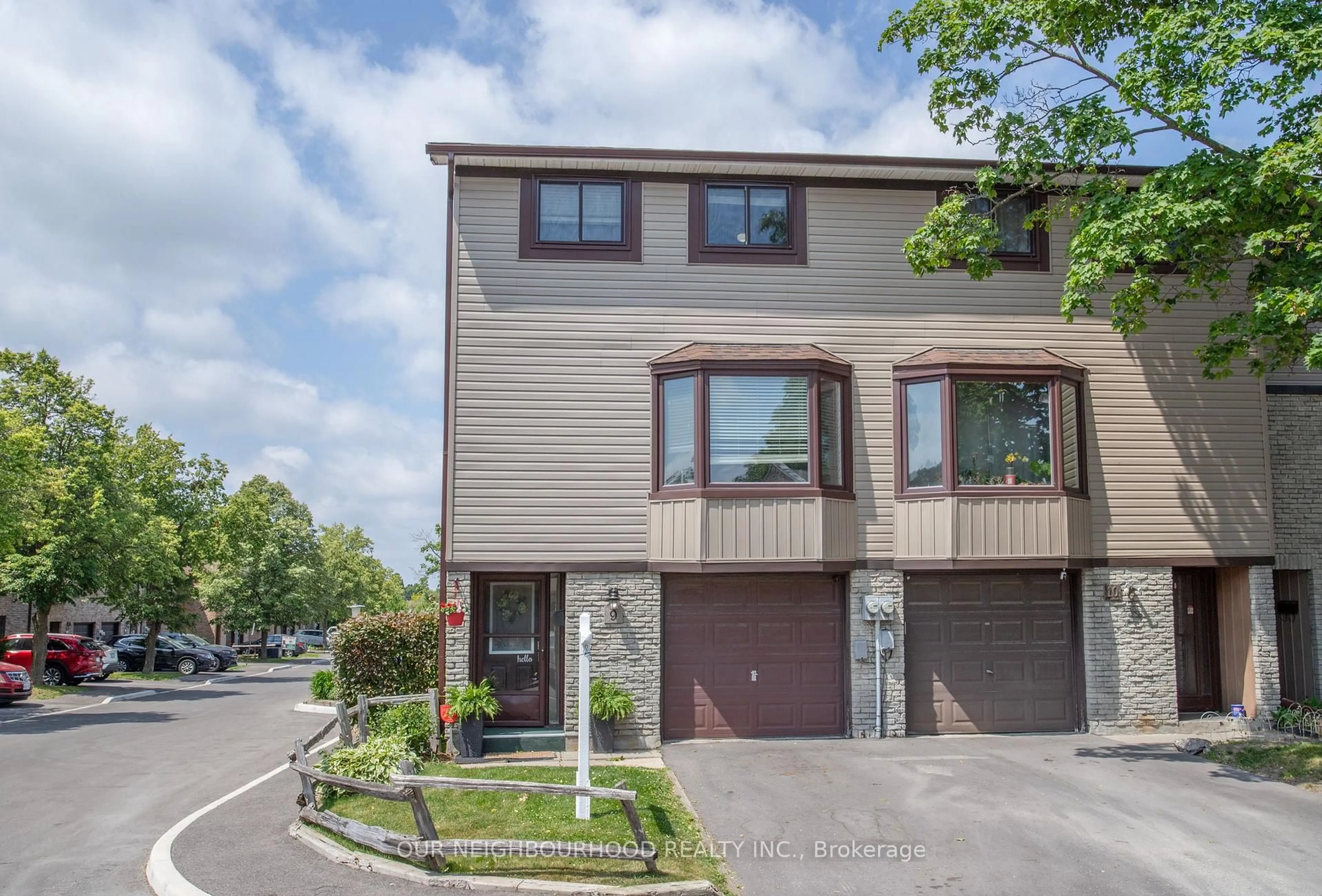 A pic from outside/outdoor area/front of a property/back of a property/a pic from drone, street for 221 Ormond Dr #E9, Oshawa Ontario L1G 6T7