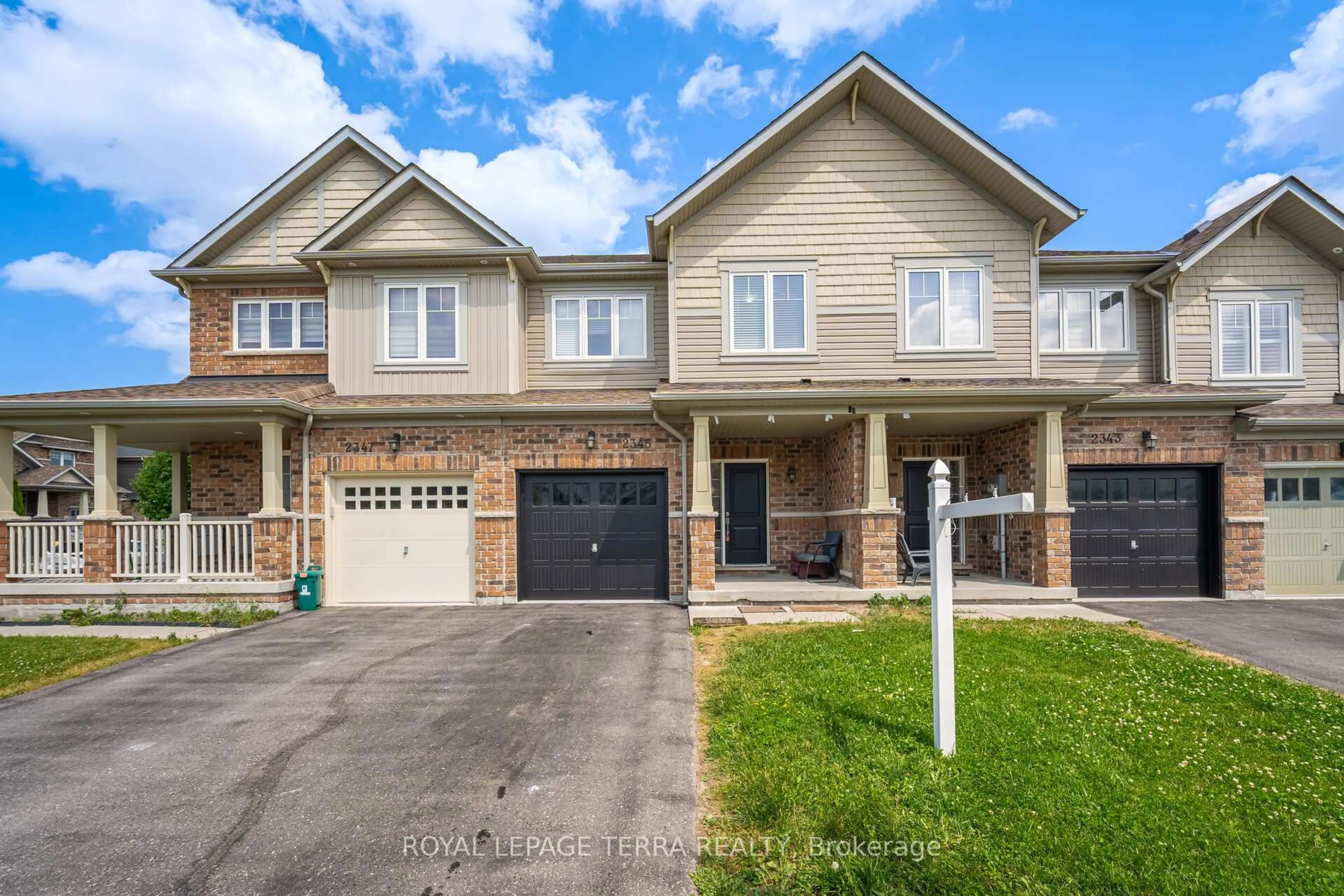 Unknown for 2345 Steeplechase St, Oshawa Ontario L1L 0C1