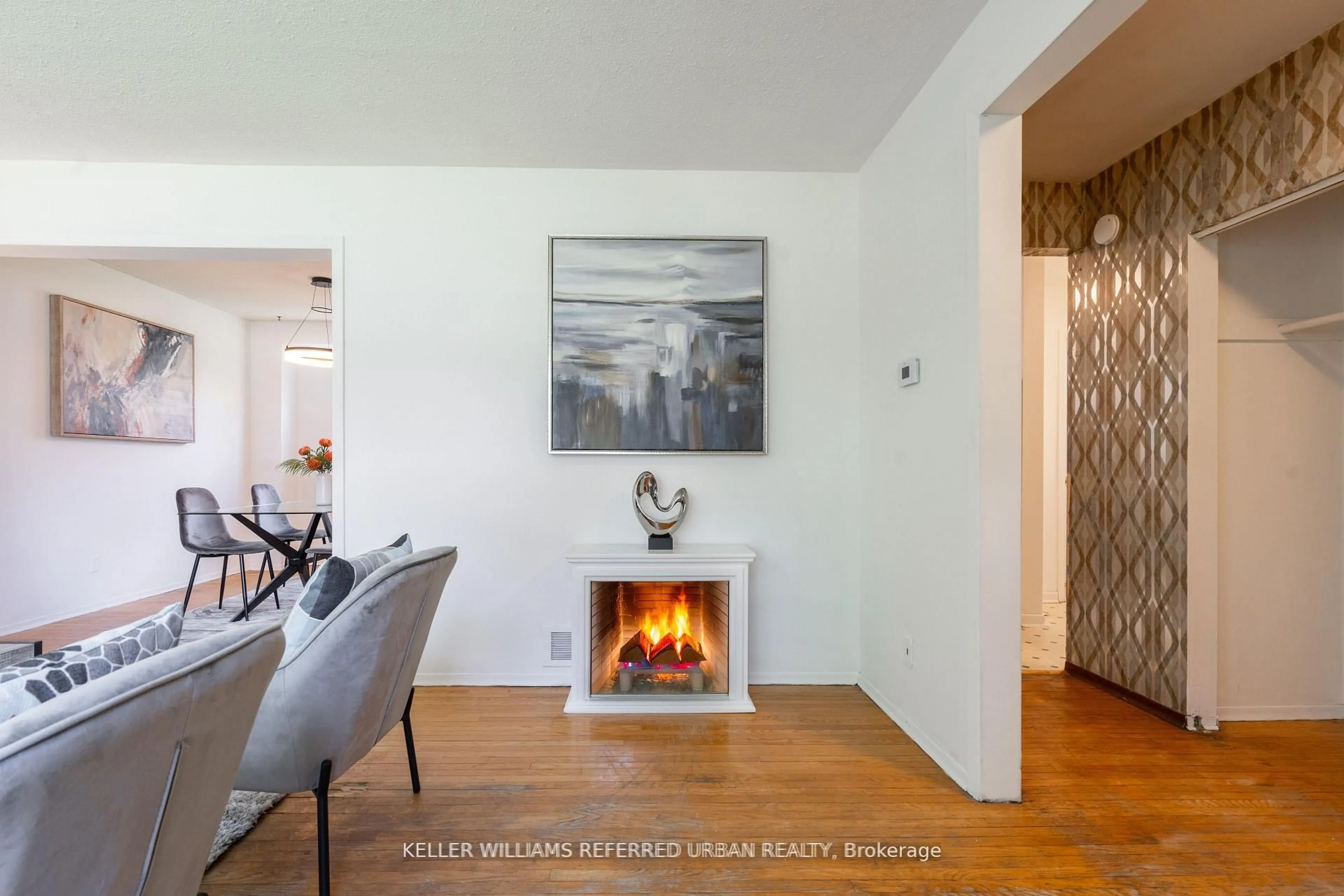 Living room with furniture, unknown for 71 Gorsey Sq, Toronto Ontario M1B 1A6