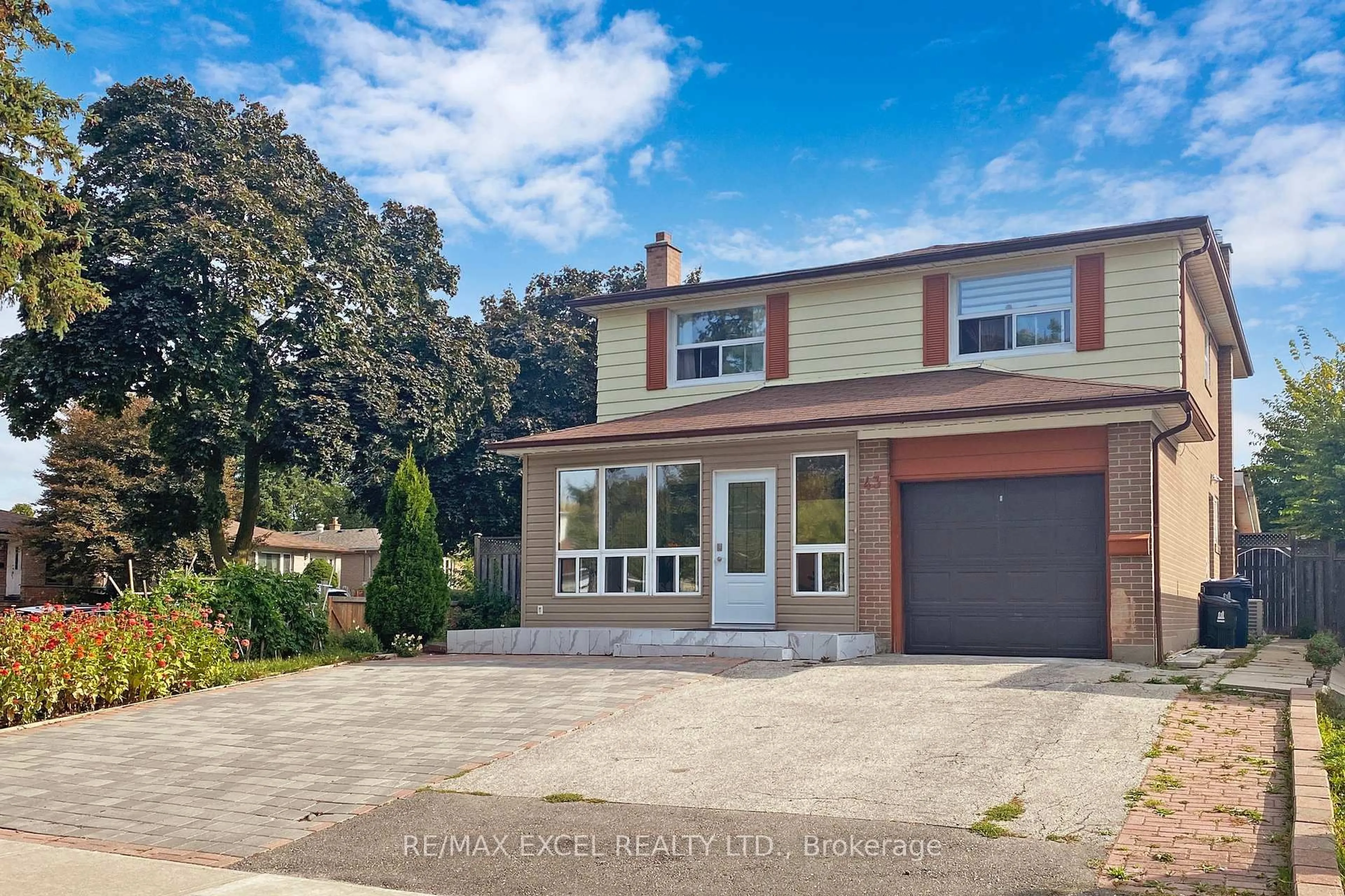Home with brick exterior material, street for 43 Sonmore Dr, Toronto Ontario M1S 1X3