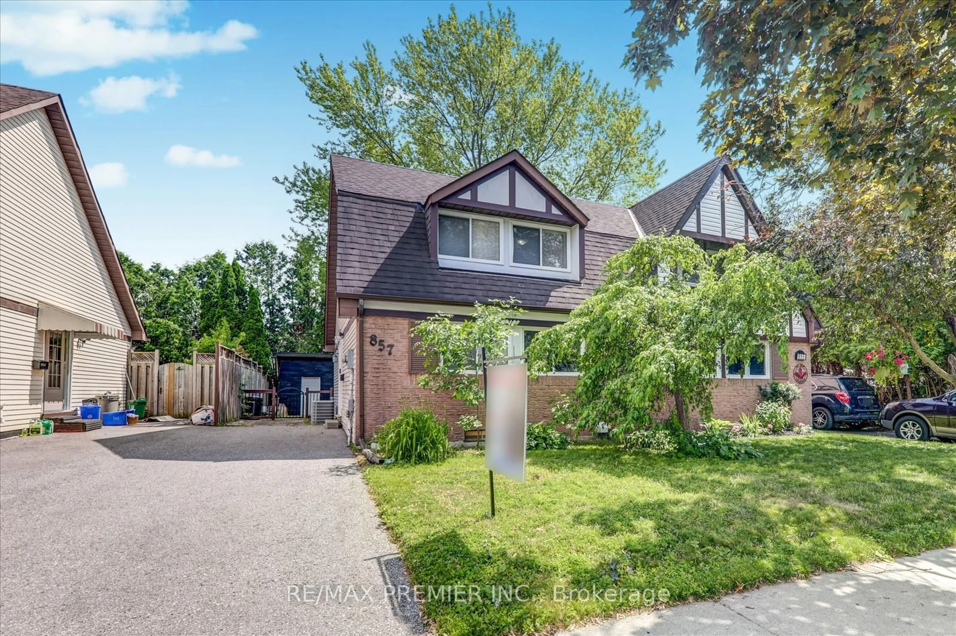 Home with brick exterior material, street for 857 Traddles Ave, Oshawa Ontario L1K 1N7